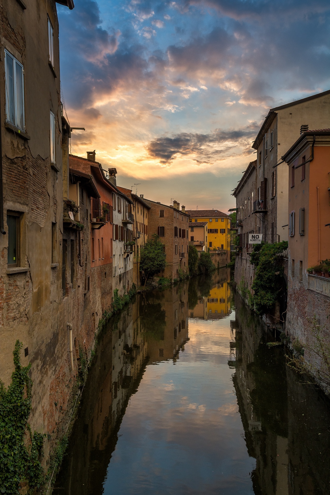 Outdoor activities, Mantova region, Sport and adventure, Italian nature, 1370x2050 HD Phone