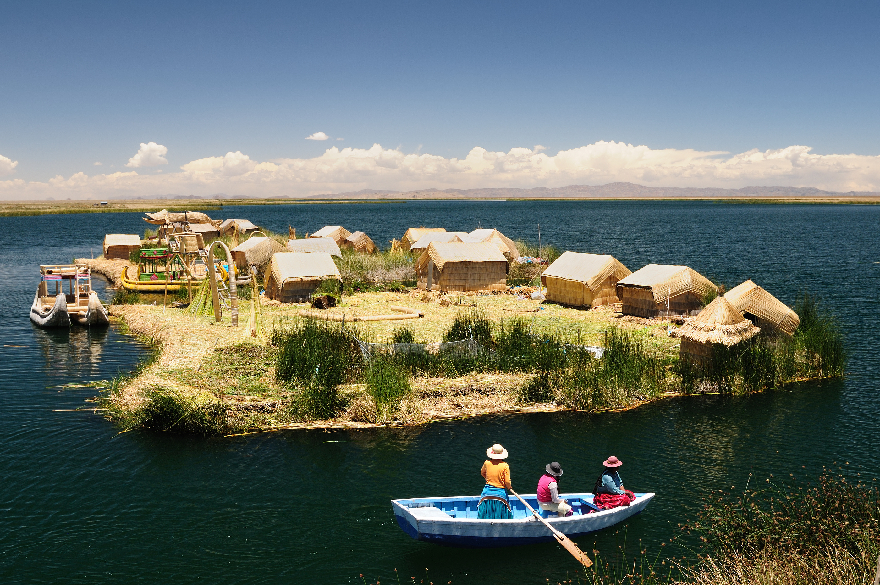 Floating islands, Meridian magazine, Unique culture, Ancient tradition, 2800x1860 HD Desktop