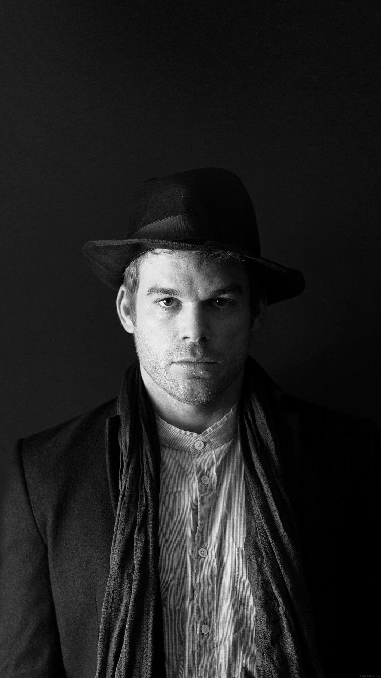 Michael C. Hall, Impressive range, Memorable performances, Stellar career, 1250x2210 HD Phone