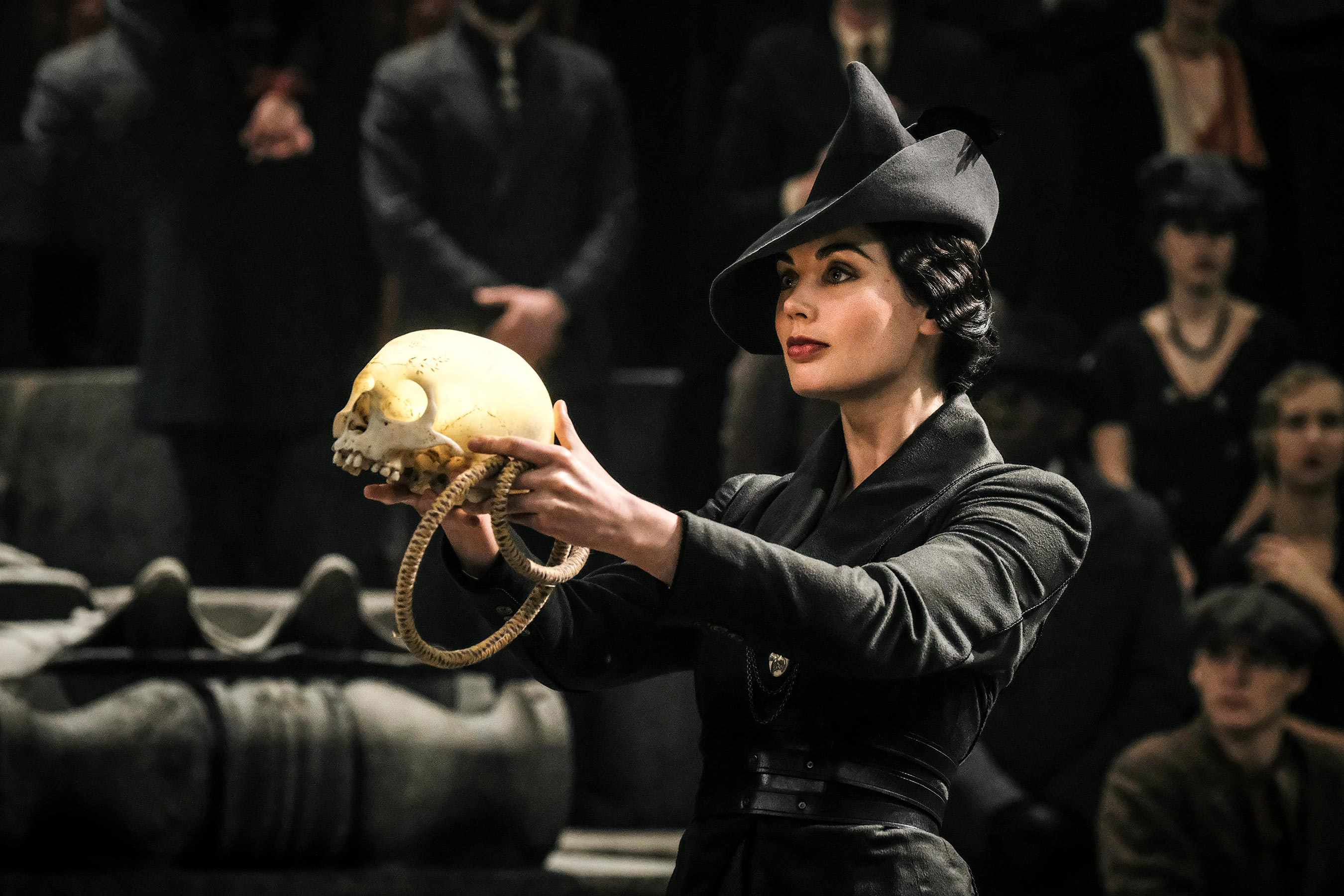 Poppy Corby-Tuech, Fantastic Beasts 2, Crimes of Grindelwald, 2700x1800 HD Desktop