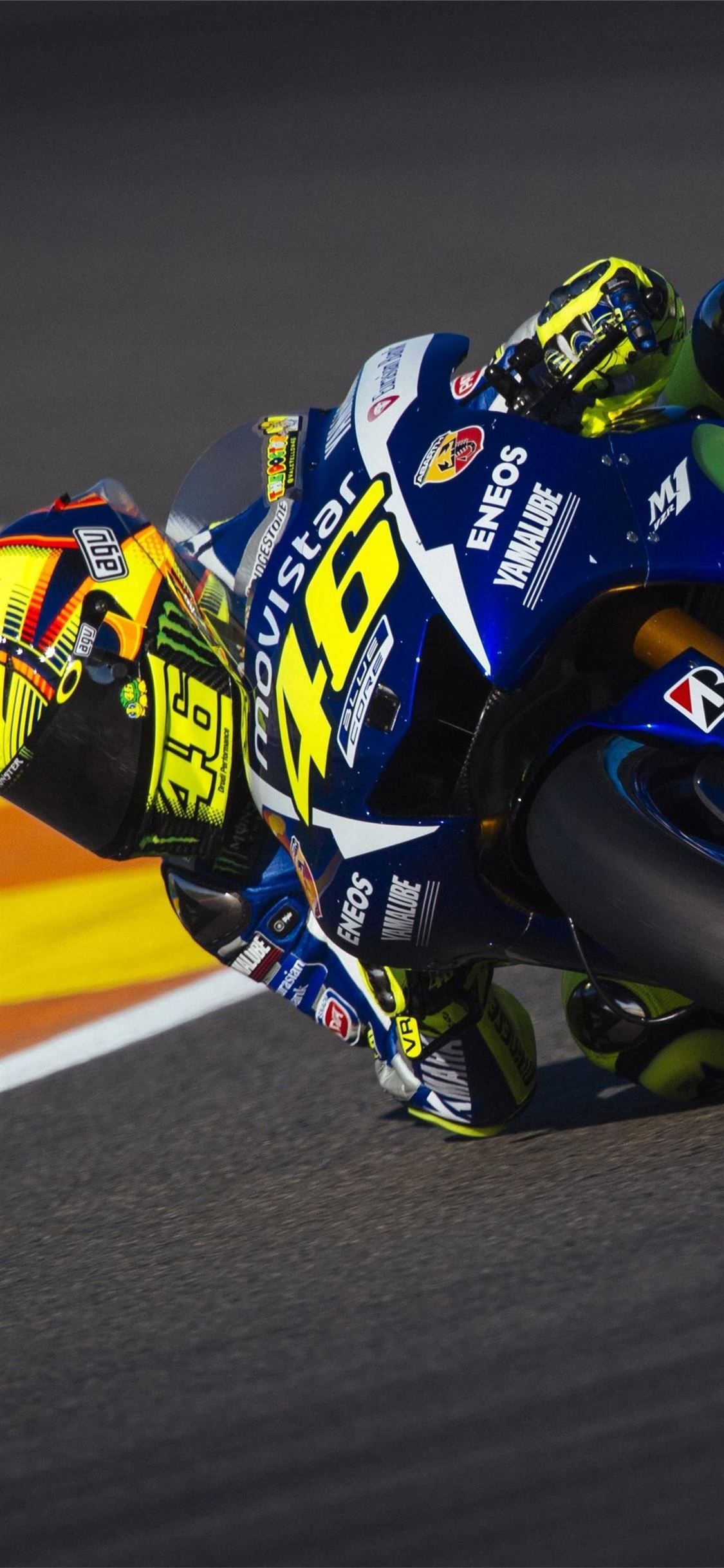 Valentino Rossi number 46, Movistar Yamaha YZR-M1, MotoGP elbow down cornering, HD Phone wallpaper