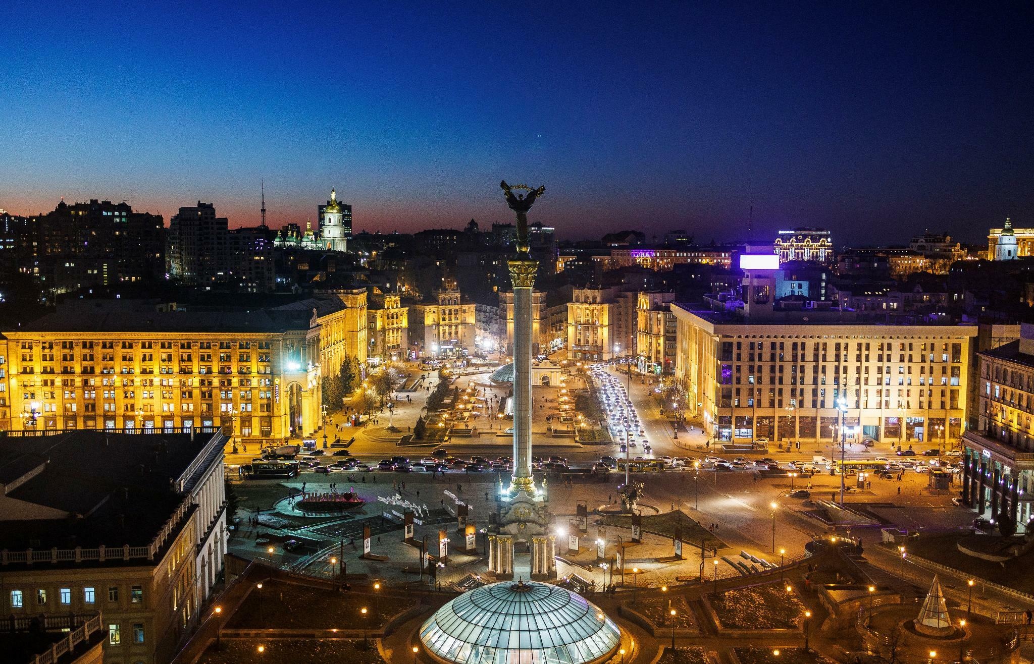 Tech startups in Kyiv, Innovation hub in Ukraine, Tech success despite threats, Kyiv's tech scene, 2050x1320 HD Desktop