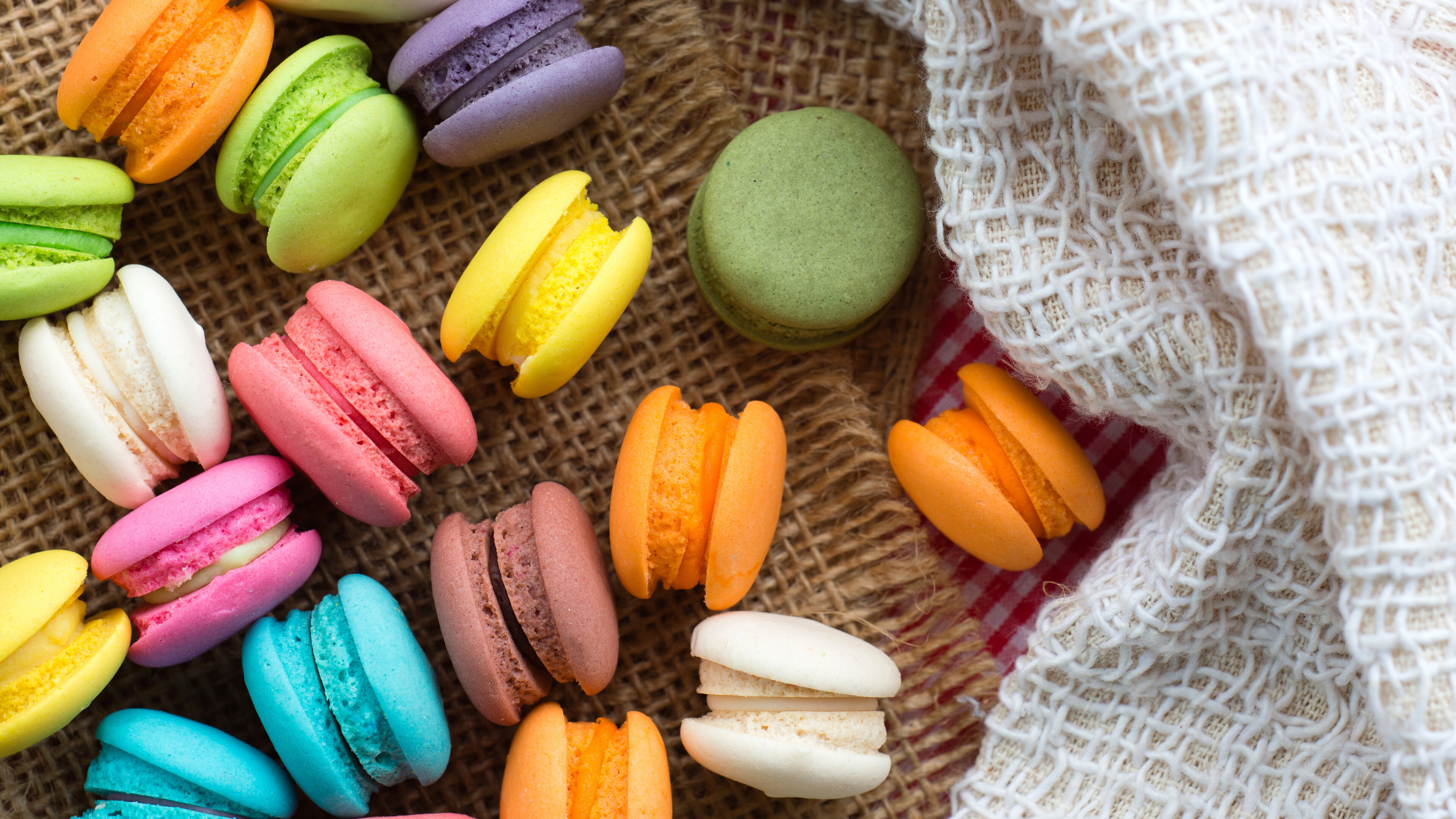 Yummy macarons, Pastel perfection, Colorful treats, Elegant indulgence, 3840x2160 4K Desktop