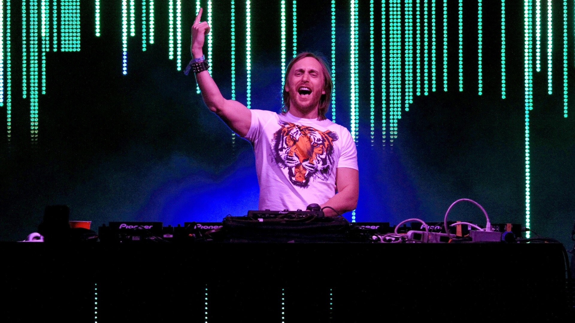 David Guetta, Image gallery, Fan-posted wallpapers, Fan community involvement, 1920x1080 Full HD Desktop