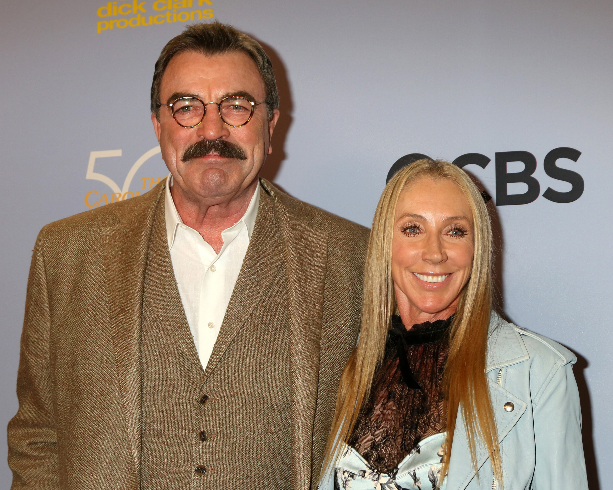 Tom Selleck, Jillie Mack, Long-lasting marriage, Shared love for cats, 2560x2050 HD Desktop