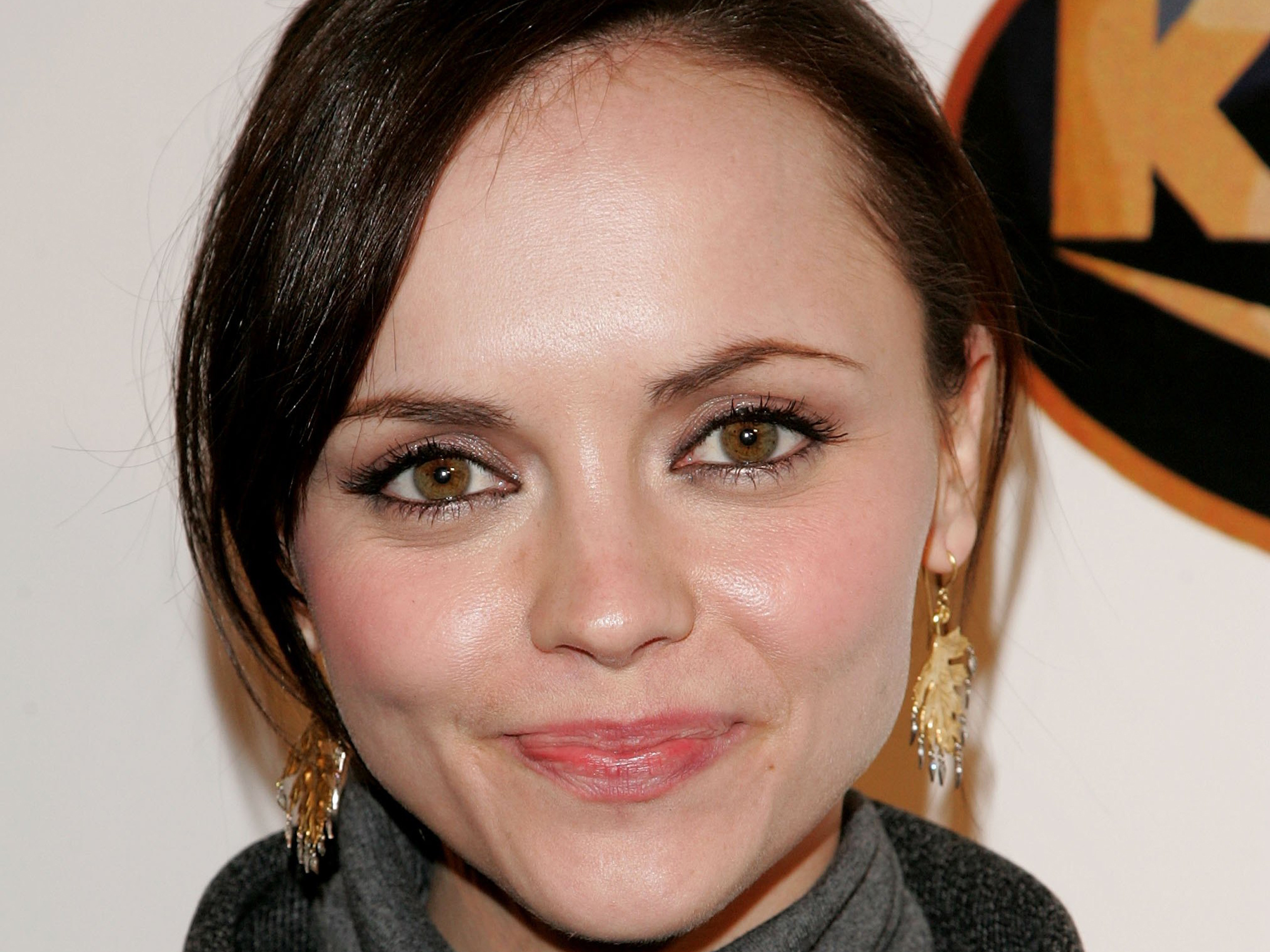 Christina Ricci, Celebs, Striking face, Celebrity photoshoot, 2560x1920 HD Desktop