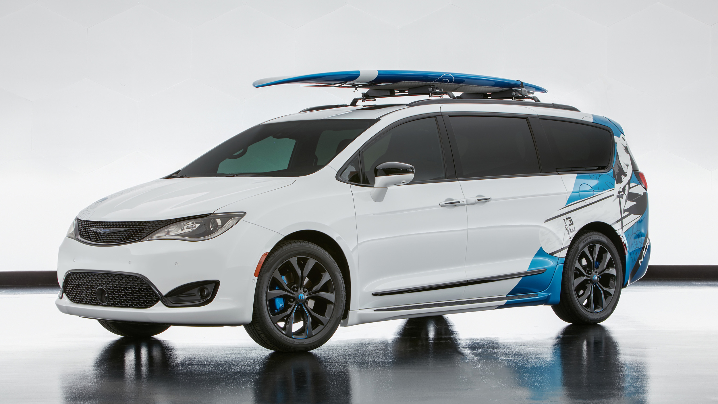 Chrysler Pacifica, Cadence SEMA Concept, Photo gallery, 2500x1410 HD Desktop