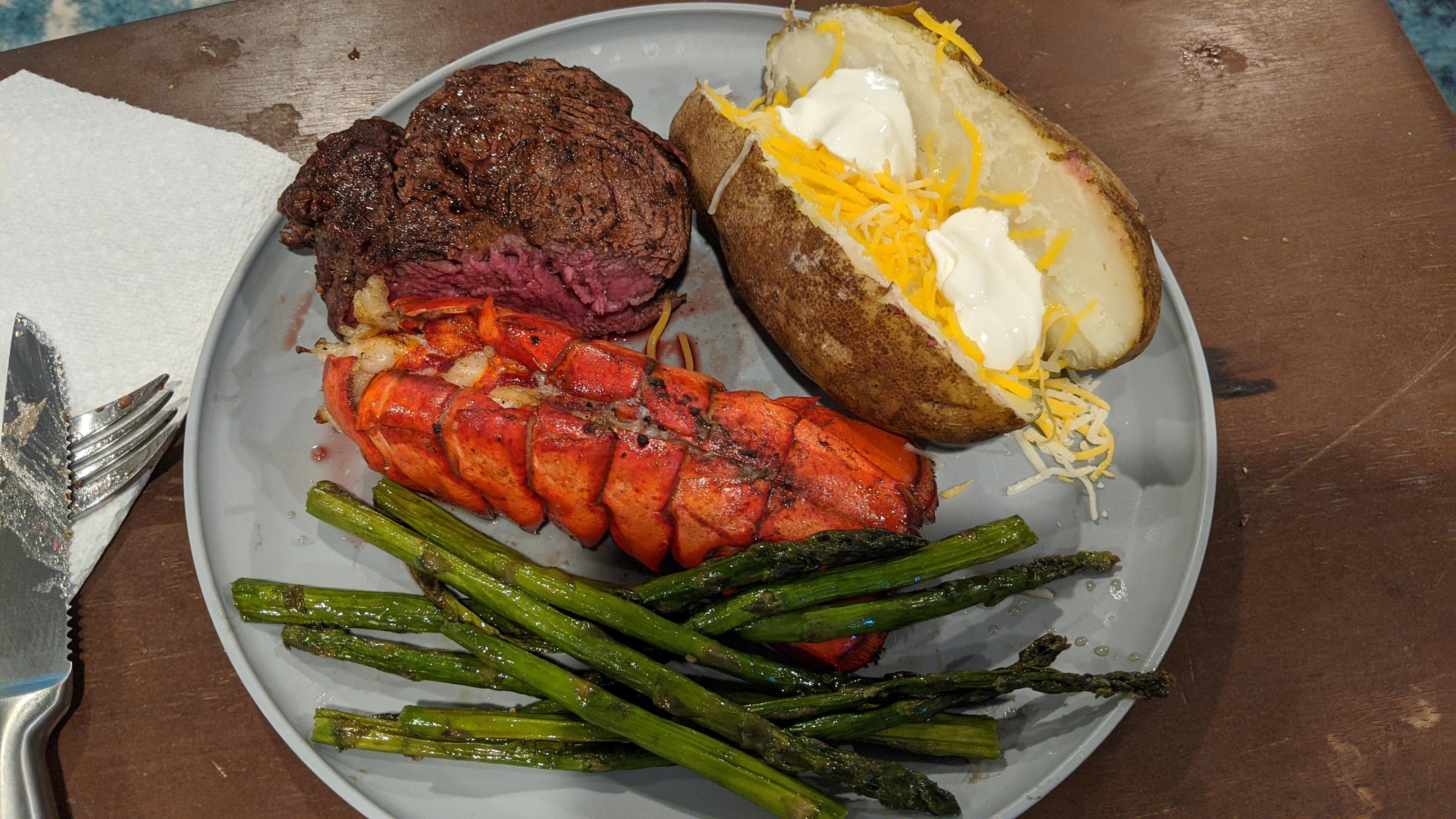 Filet mignon, Grilled lobster tail, Grilled asparagus, Baked potato, 3840x2160 4K Desktop