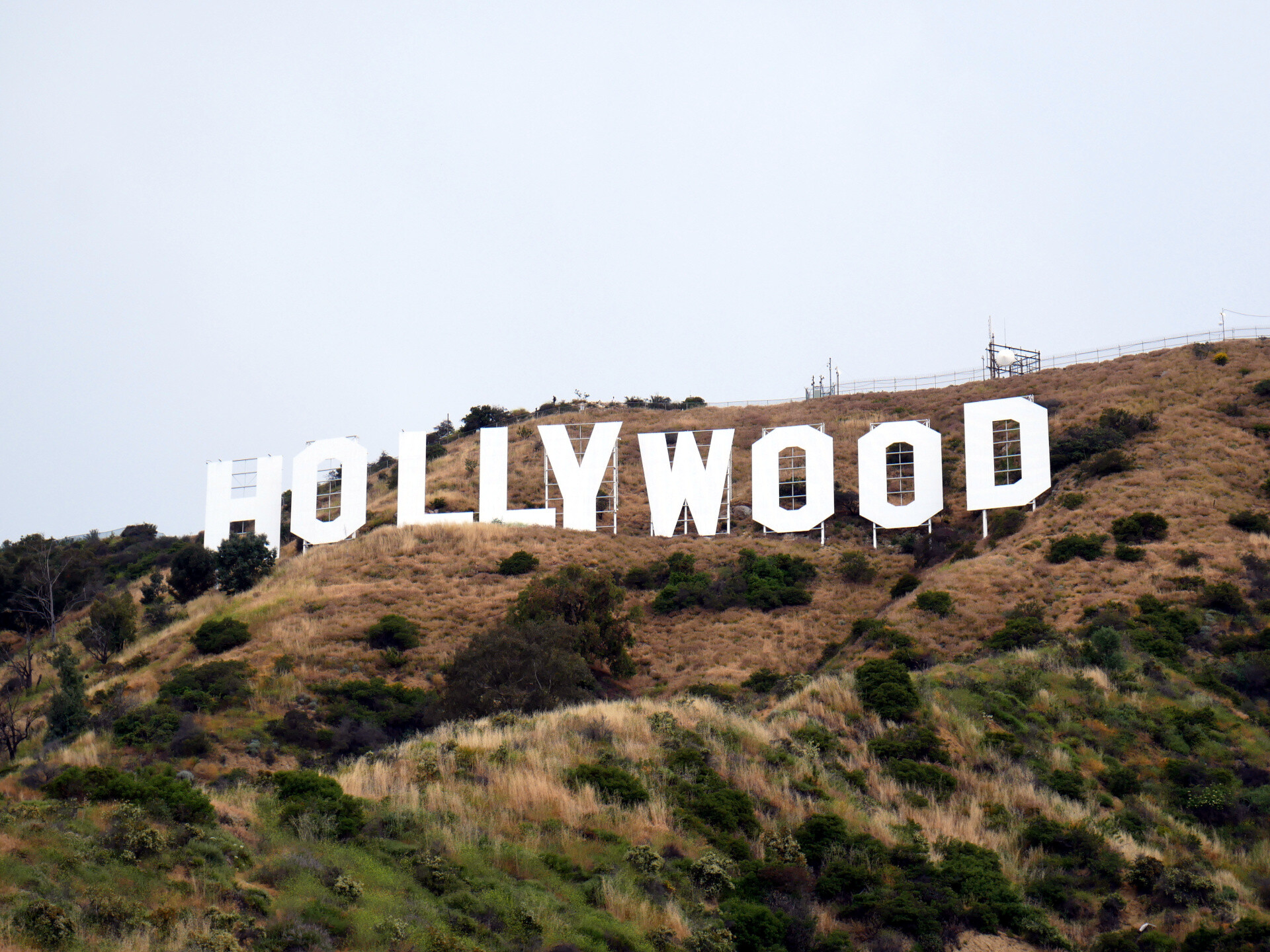 Hollywood Sign, Hiking destination, Familiar landmark, Family adventure, 1920x1440 HD Desktop