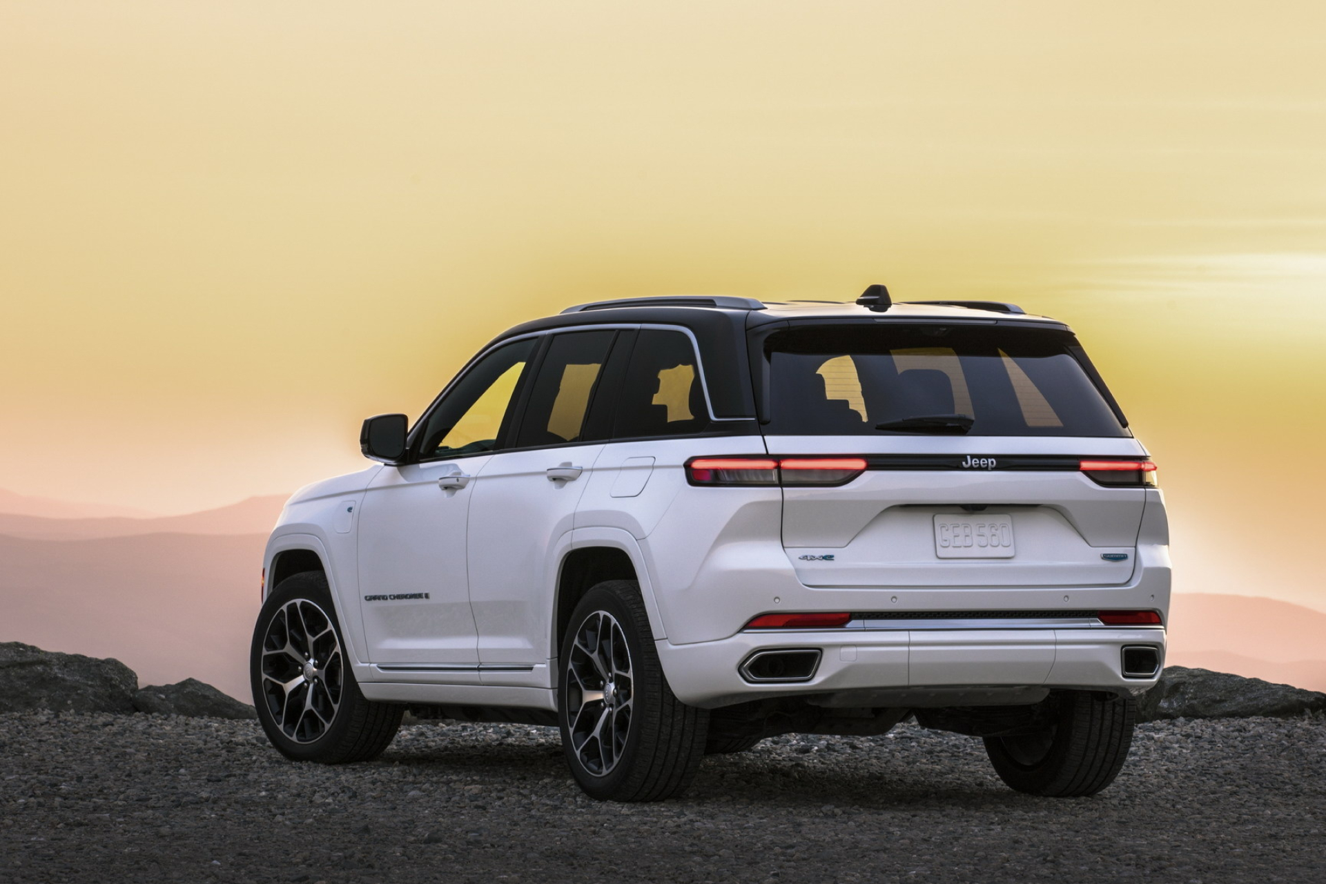 Jeep Cherokee, 2022 model, Summit Reserve, HD images, 1930x1290 HD Desktop