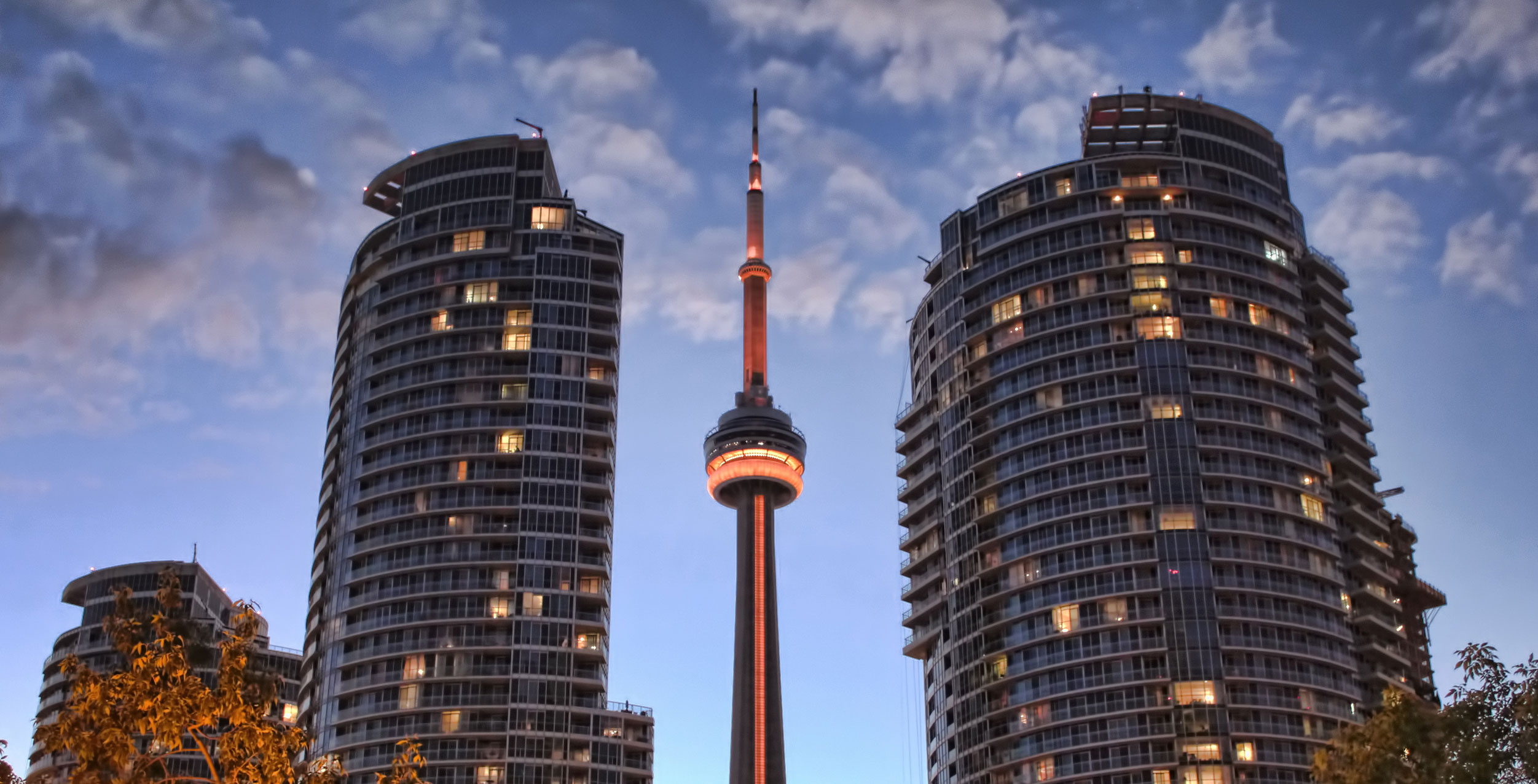 CN Tower's real purpose, Canadian telecommunications, CN Tower, 2510x1280 HD Desktop