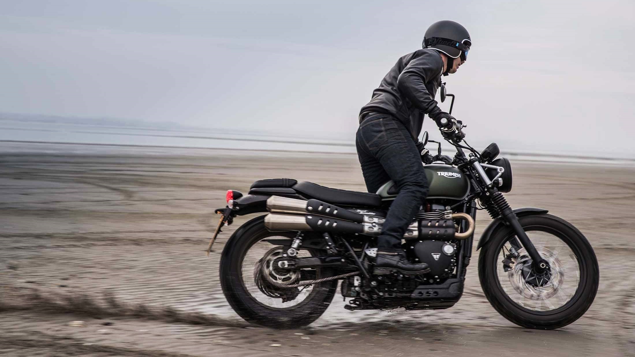 Triumph Street Scrambler, 2017 release, Affordable price, IamABiker article, 2200x1240 HD Desktop