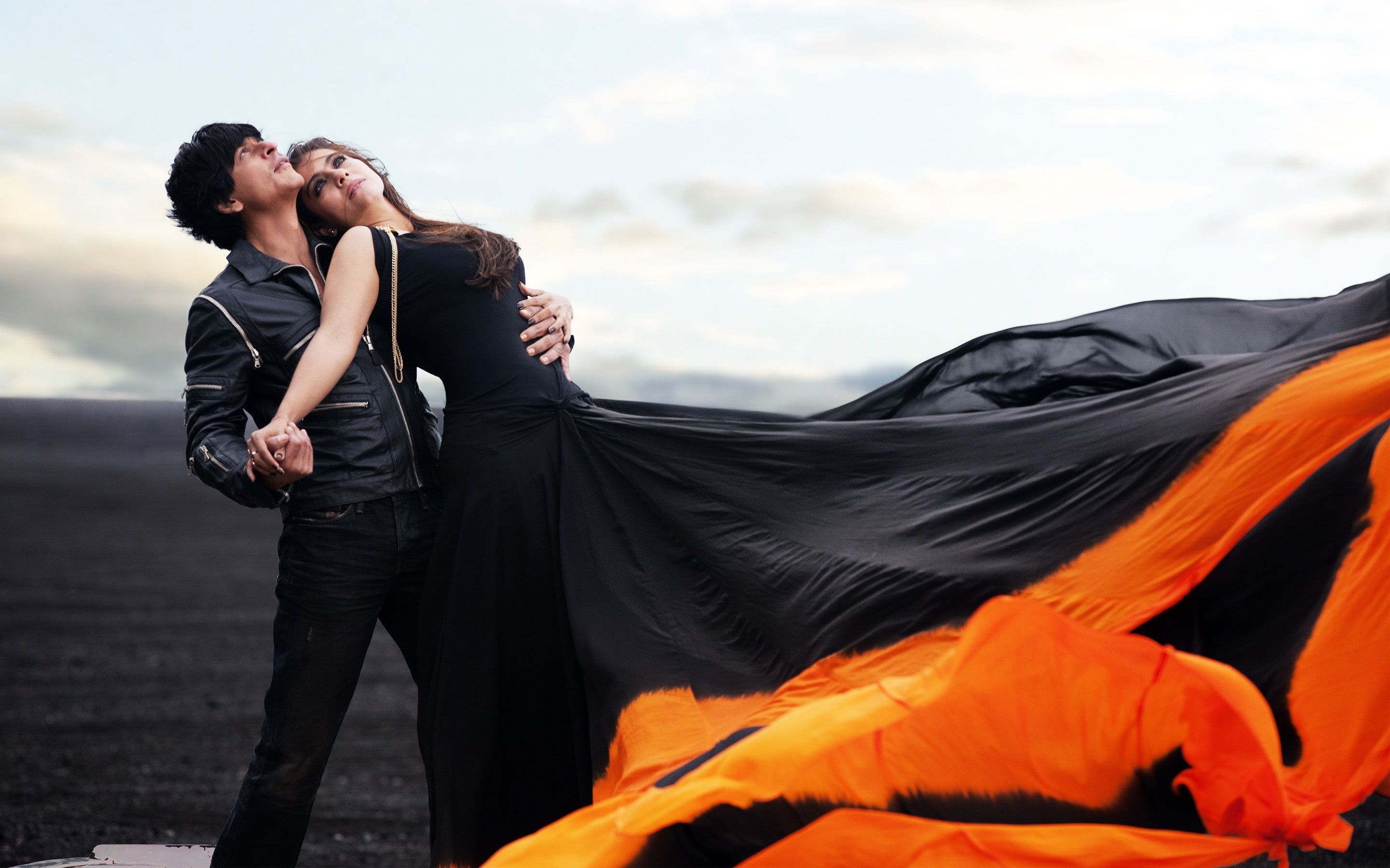 Kajol Devgan, Shah Rukh Khan Wallpaper, 2880x1800 HD Desktop