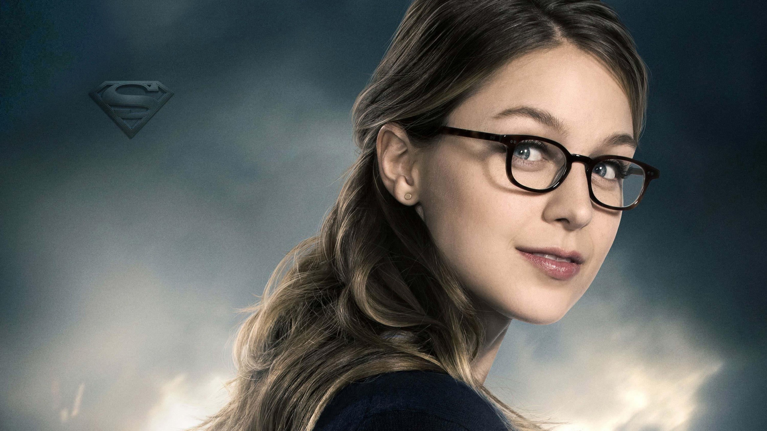 Melissa Benoist as Kara Danvers, Tortoiseshell eyeglasses, House of El crest, HD Desktop wallpaper