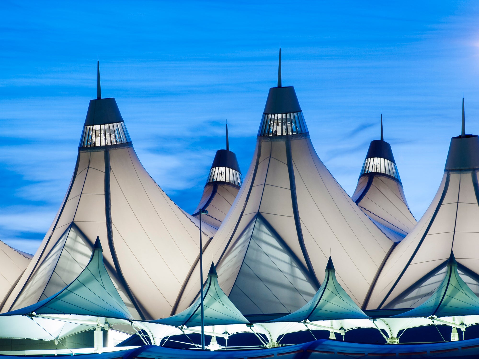 Denver International Airport, DEN Airport Guide, The Points Guy, Travels, 2000x1500 HD Desktop