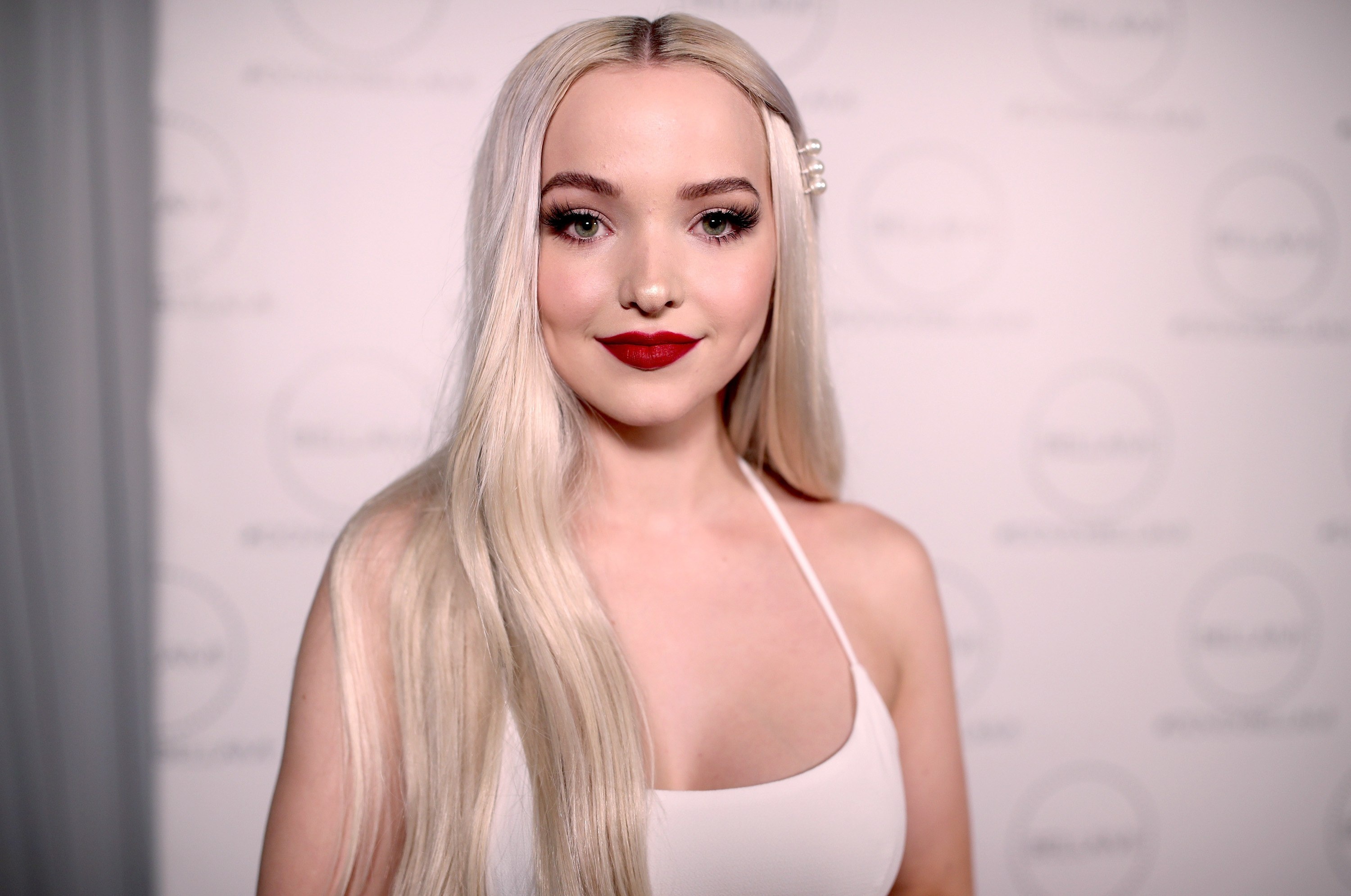 Dove Cameron, HD wallpaper, Stunning visuals, Mesmerizing beauty, 3000x1990 HD Desktop