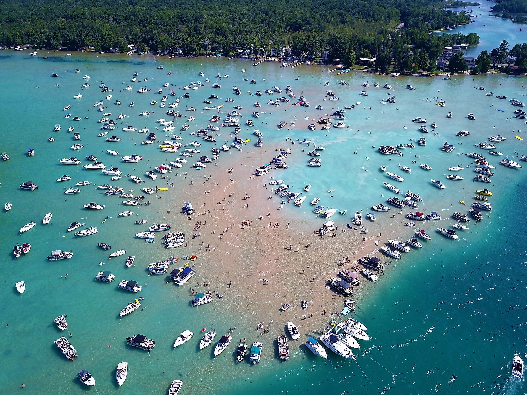 Torch Lake, Torch lake sandbar, Worldatlas, 2200x1650 HD Desktop