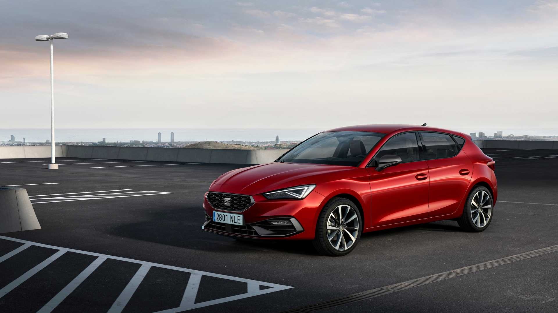 New Seat Leon 2020, Ambient lighting, Innovative blind-spot assistant, Sleek exteriors, 1920x1080 Full HD Desktop