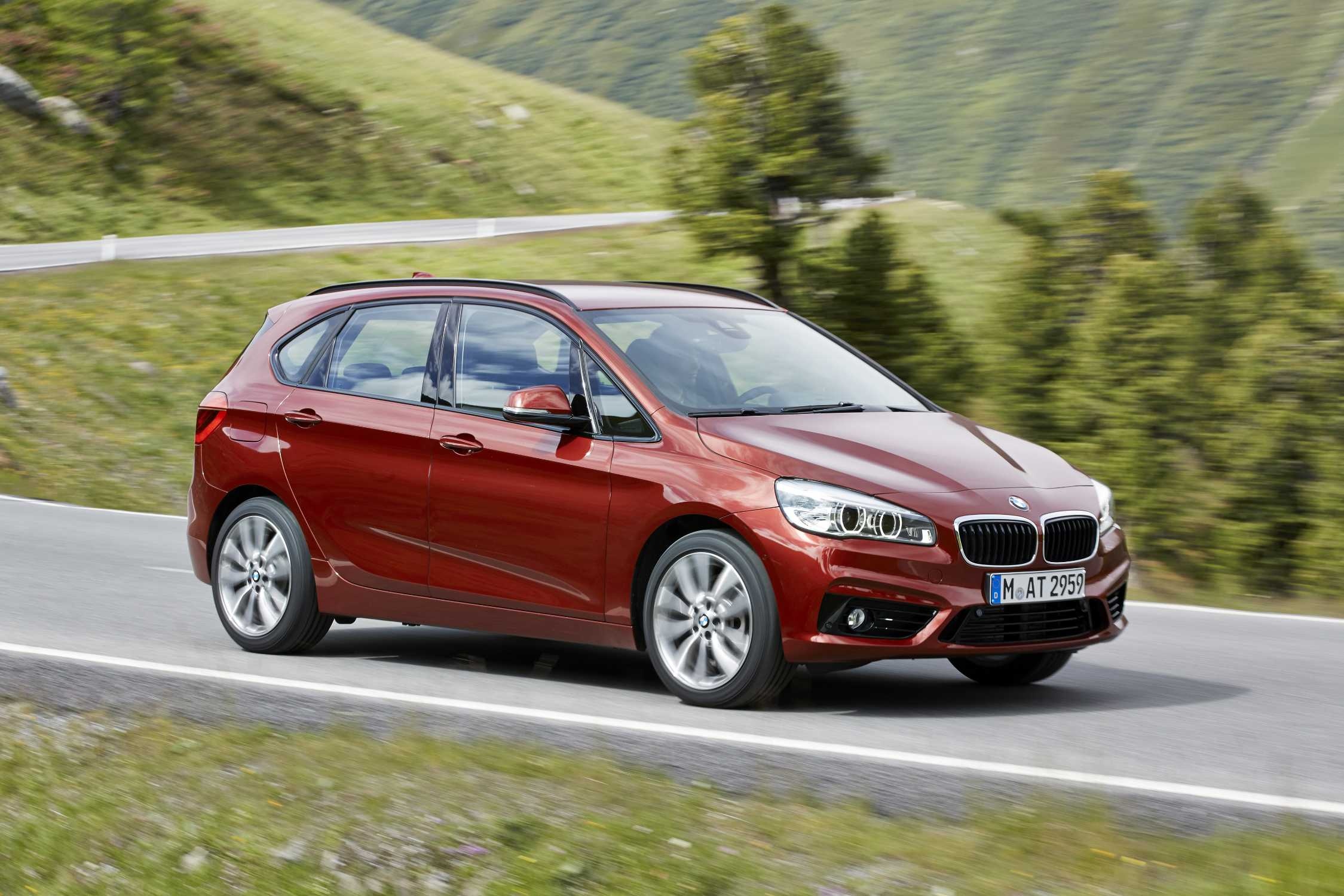 BMW 2 Series, Active Tourer, Automotive, Innovation, 2250x1500 HD Desktop