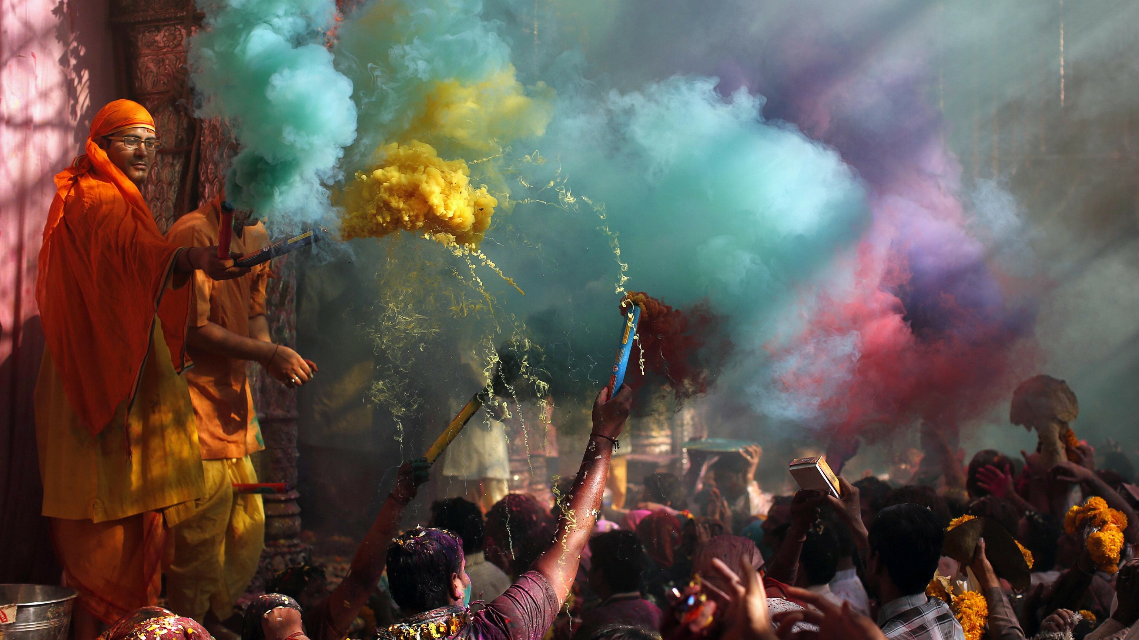 Holi festival, Burst of colors, Indian tradition, Joyful festivities, 3840x2160 4K Desktop