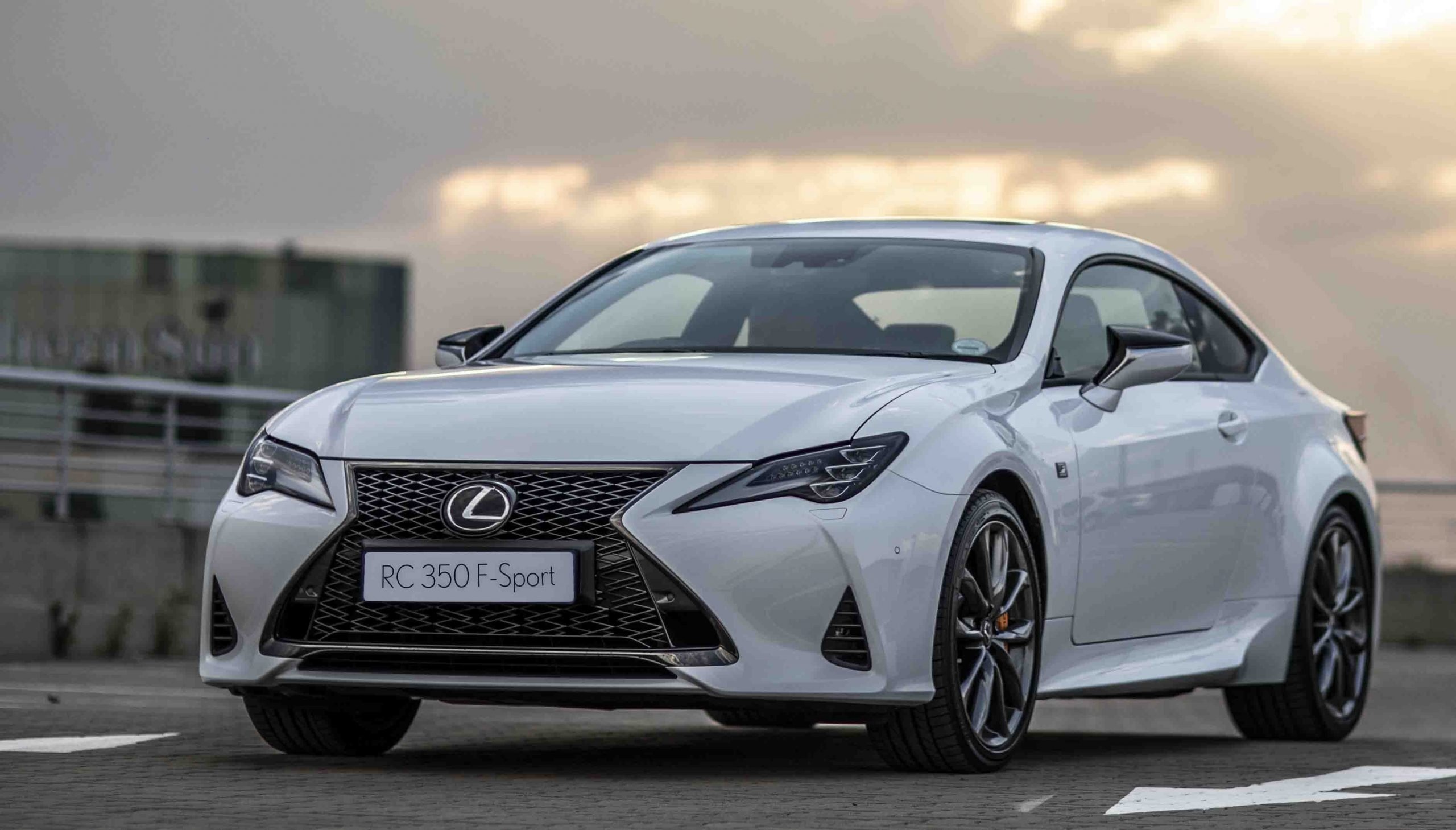 Lexus RC, Calm and quiet achiever, Impeccable craftsmanship, Superior design, 2560x1460 HD Desktop