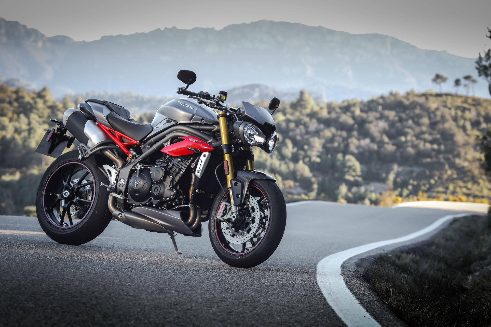 Triumph Speed Triple, First Ride, Review, Visordown, 2000x1340 HD Desktop