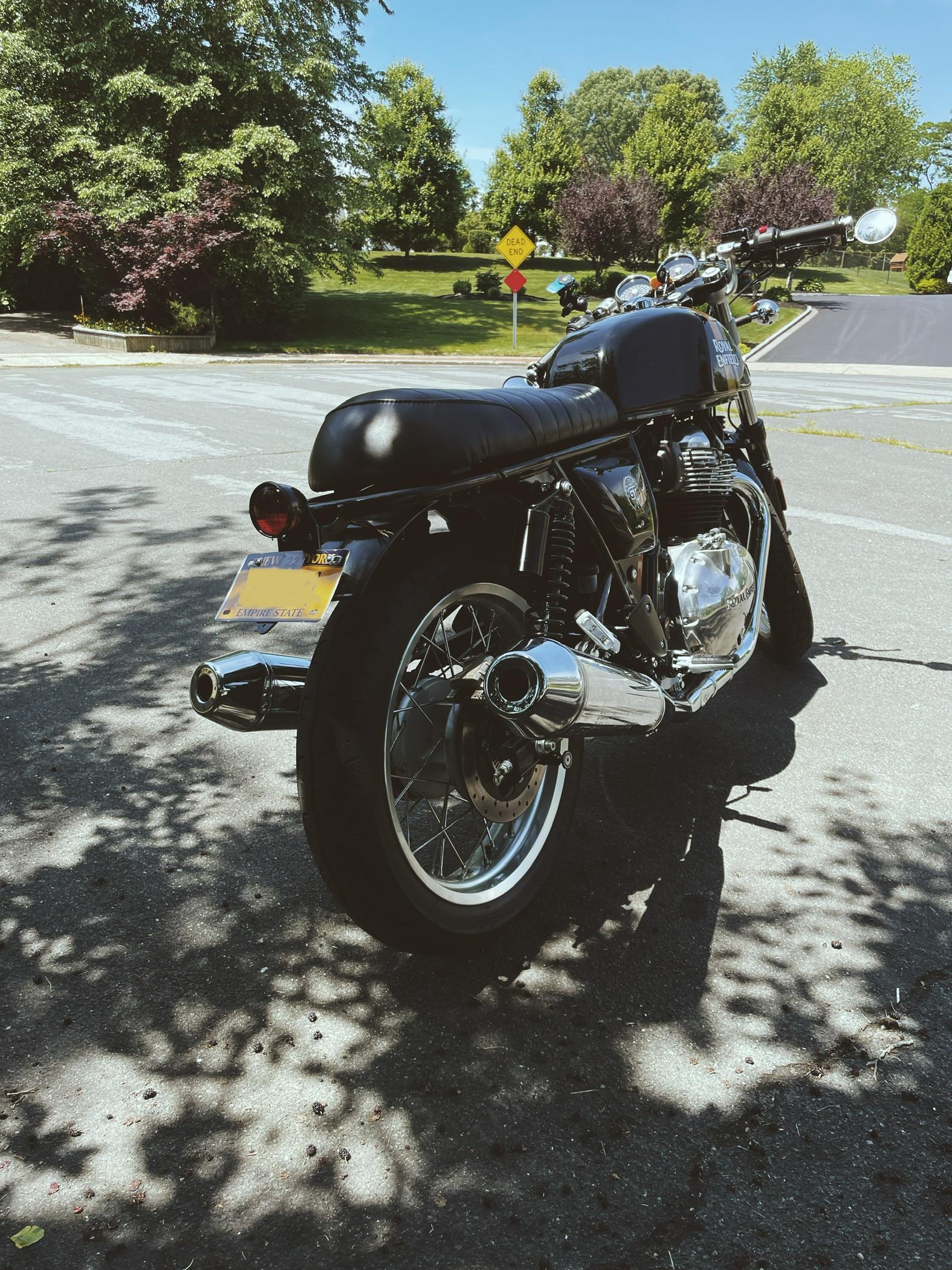 Royal Enfield Continental GT 650, Dual chrome exhaust pipes, Dappled asphalt road shadows, HD Phone wallpaper