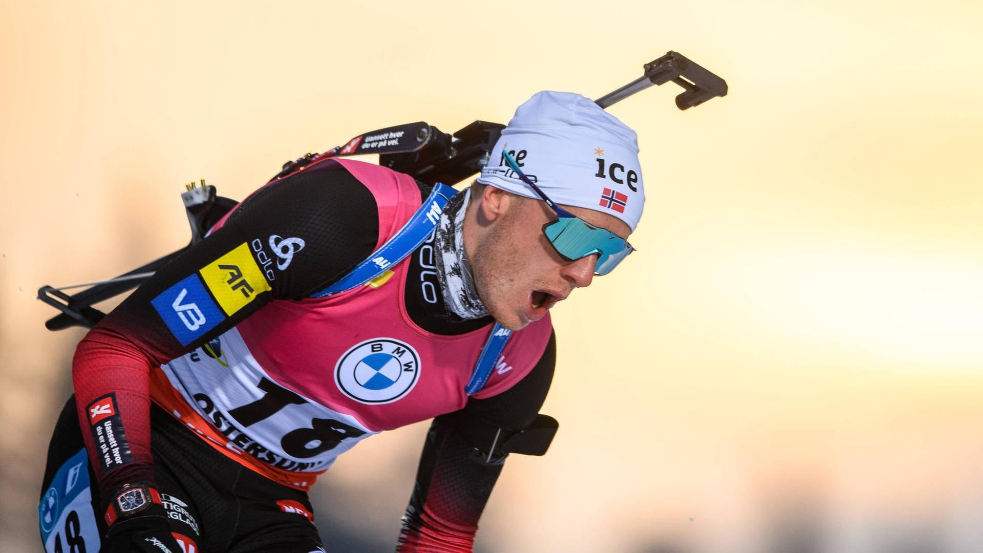 Biathlon king, Johannes Thingnes, Fast-paced sports, Fierce competition, 1920x1080 Full HD Desktop