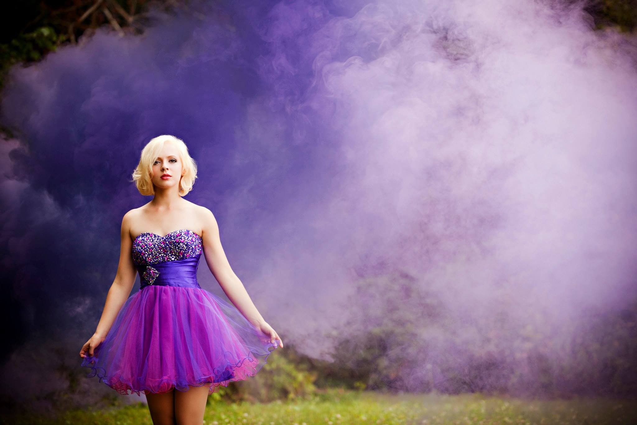 Madilyn Bailey, Stunning wallpapers, Musical genius, Iconic performances, 2050x1370 HD Desktop