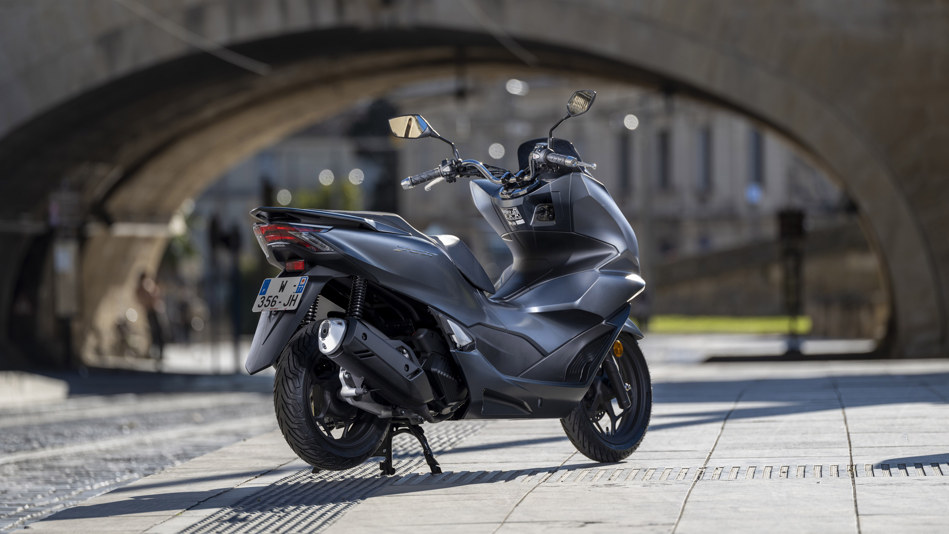 Honda PCX125, 2021 model, CED, 3840x2160 4K Desktop