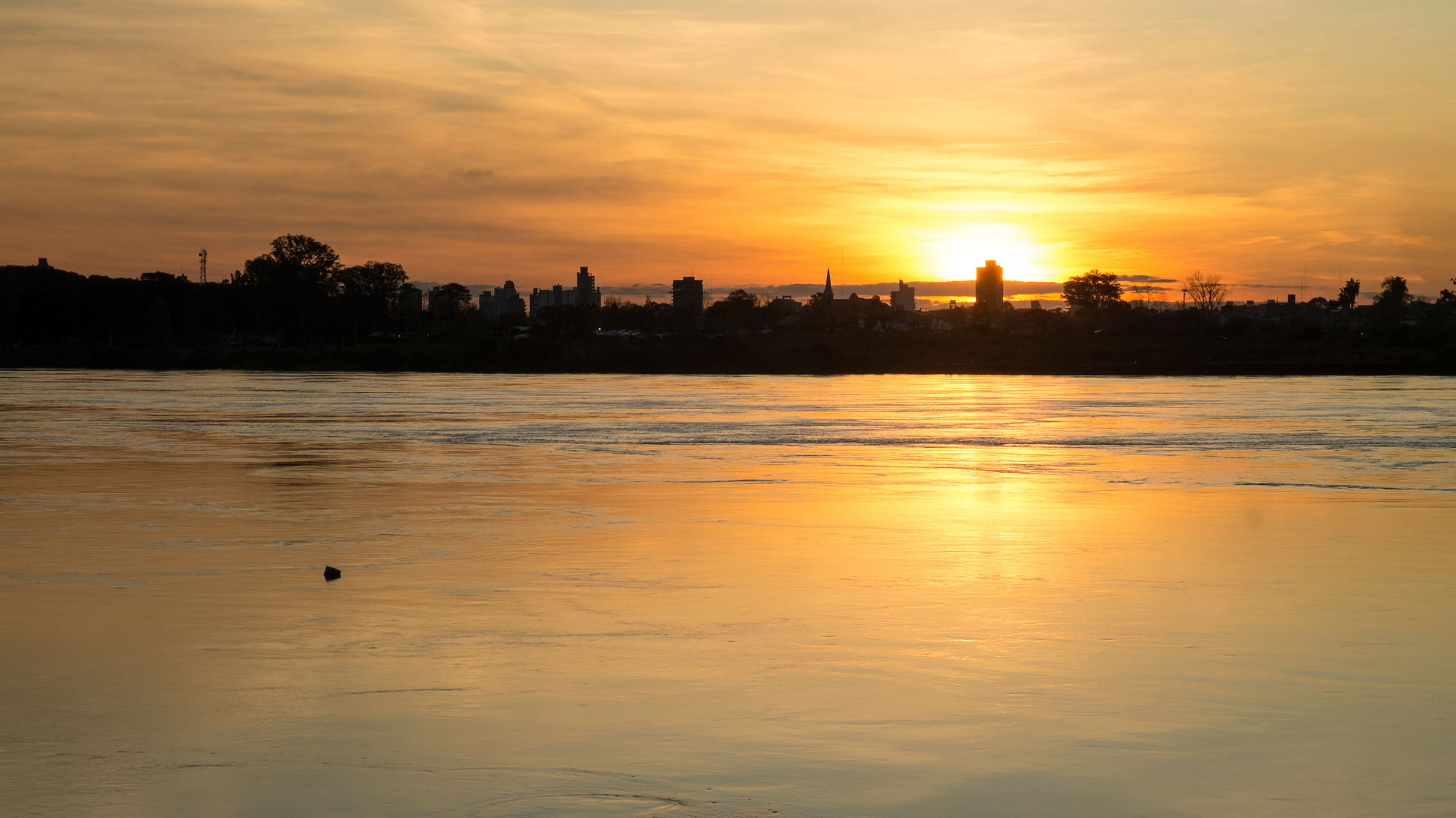 Salto Uruguay, Travel, 2400x1350 HD Desktop