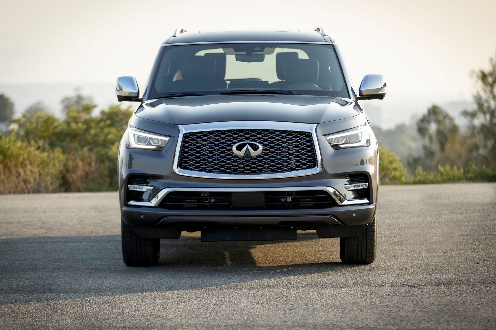Infiniti QX80, Striking front fascia, Sleek and powerful, Impressive presence, 1920x1280 HD Desktop