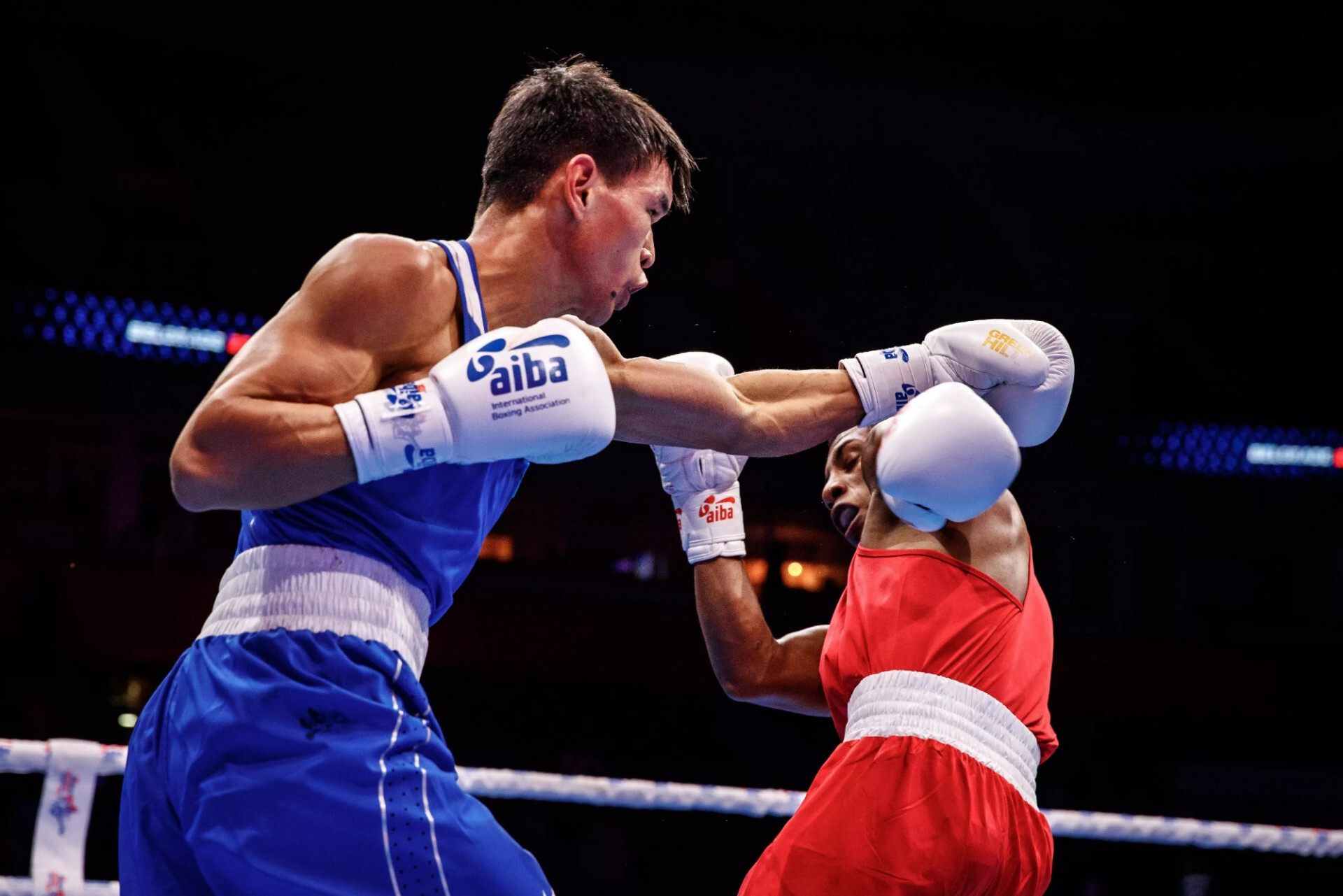 Ablaikhan Zhussupov, Boxing champion, Dedication and hard work, Ringside triumph, 1920x1290 HD Desktop