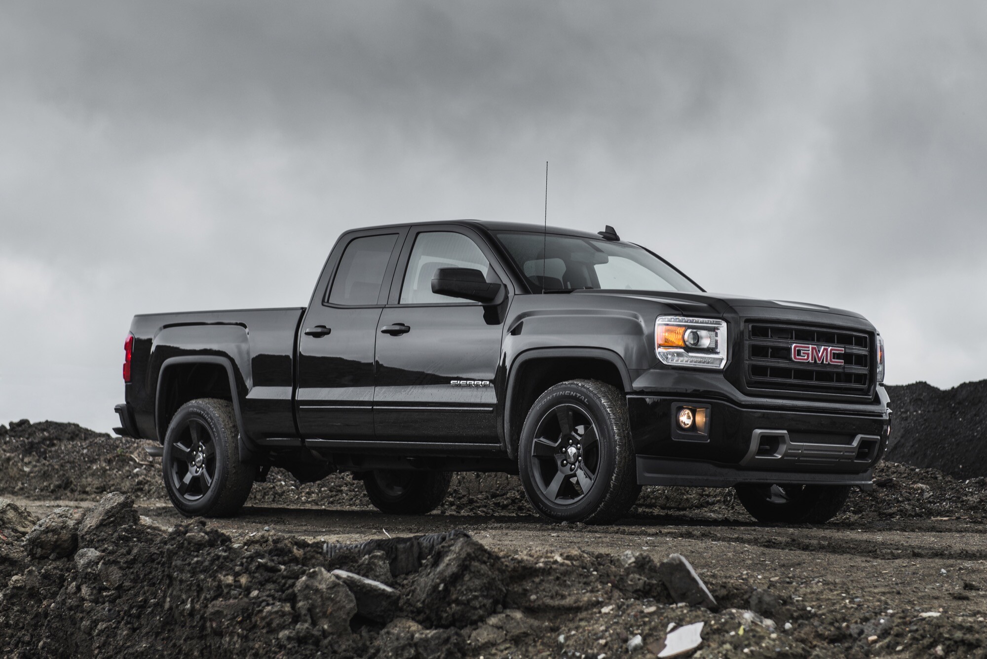 GMC Sierra, Top-of-the-line trucks, Unparalleled capability, Legendary durability, 2000x1340 HD Desktop