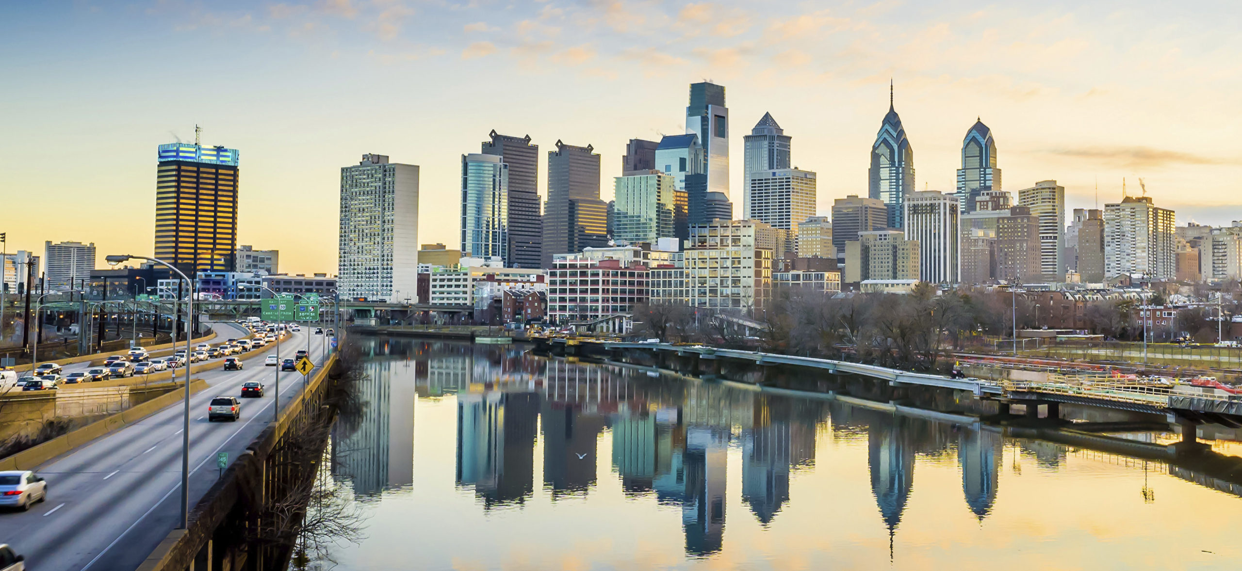 Philadelphia Skyline, Global interdependence center, Downtown cityscape, Pennsylvania pride, 2560x1180 Dual Screen Desktop