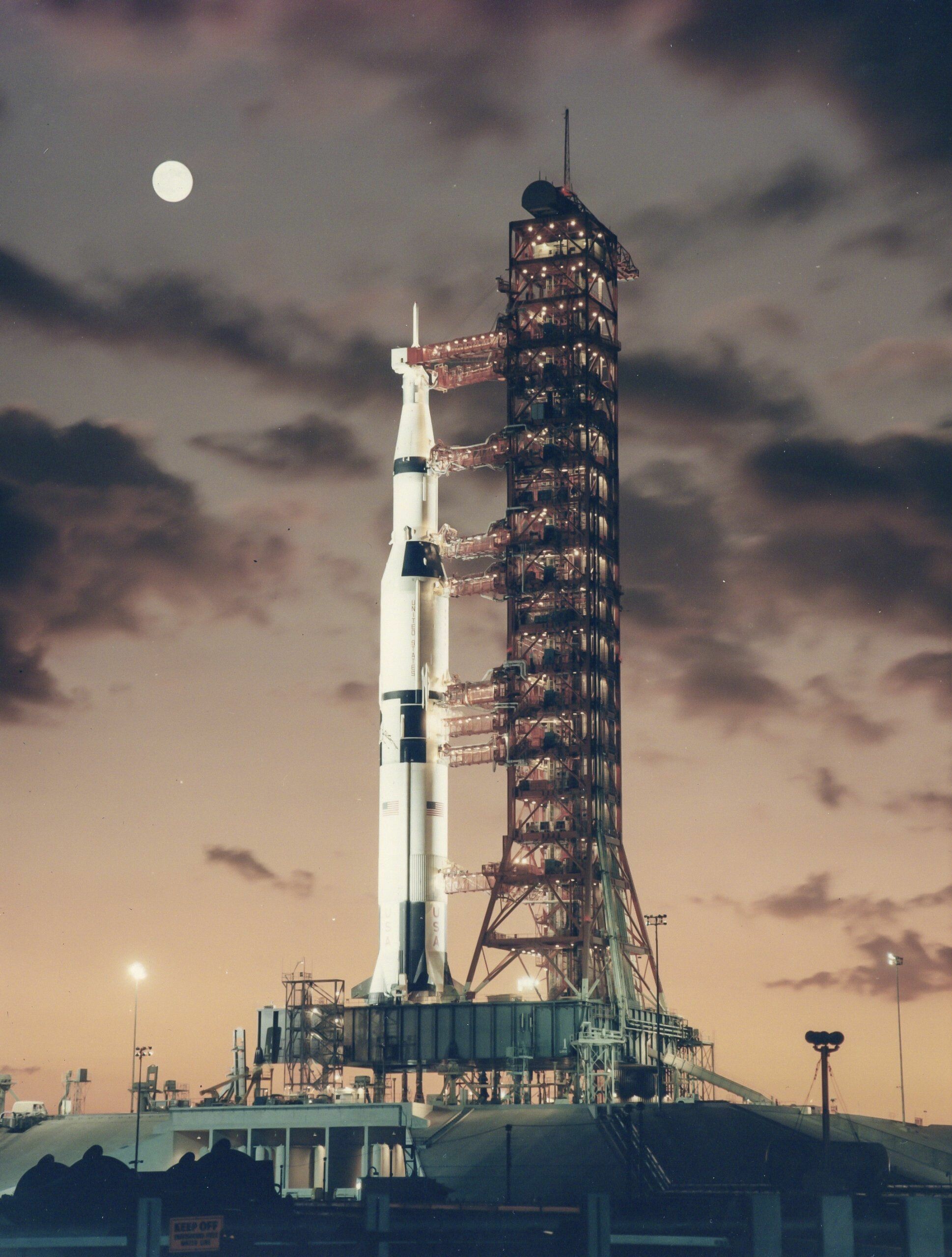 Apollo 11, Saturn V, Backgrounds, Wallpaper, 1940x2560 HD Phone