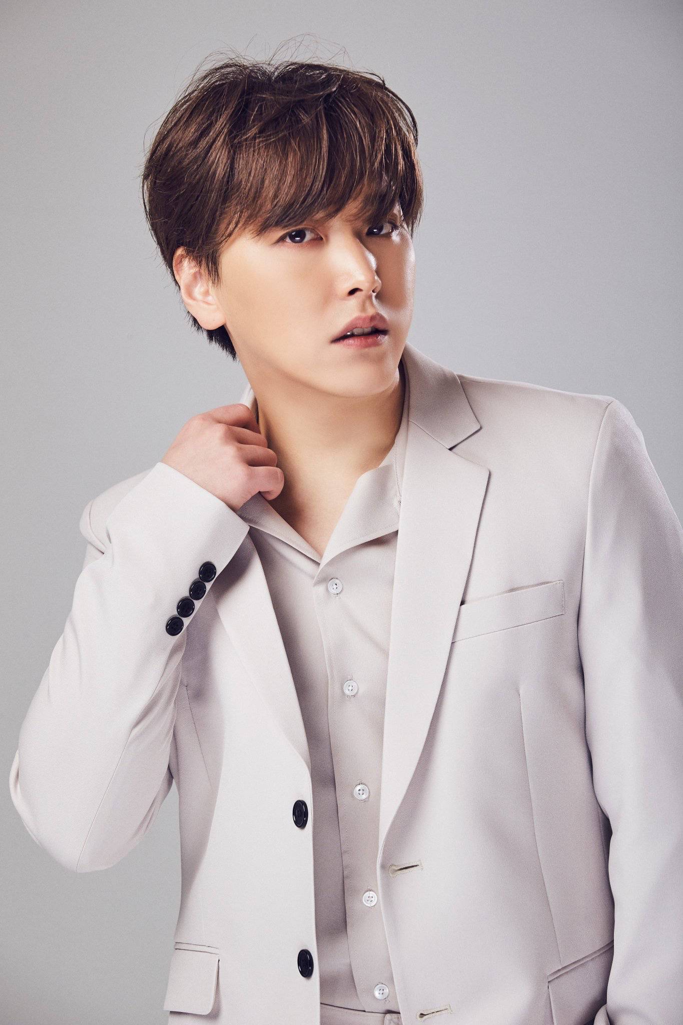 Lee Sungmin, Super Junior member, Musical actor, Hallyu, 1370x2050 HD Phone