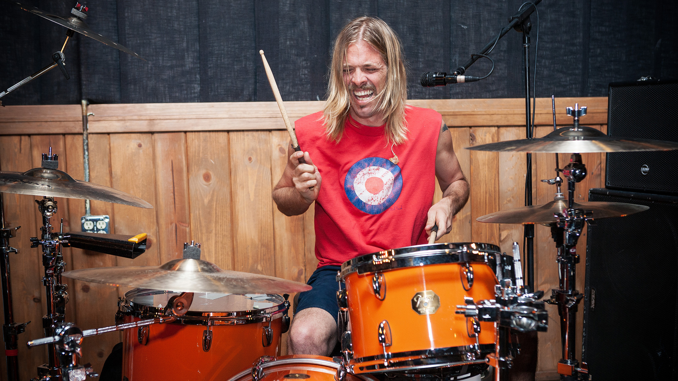 Taylor Hawkins, Drummer, Kerrang, Moments, 2200x1240 HD Desktop