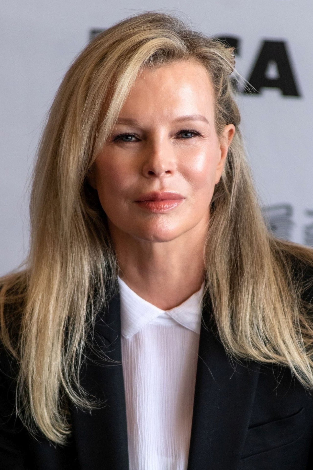 Kim Basinger, Profile images, The Movie Database, Classic beauty, 1280x1920 HD Phone