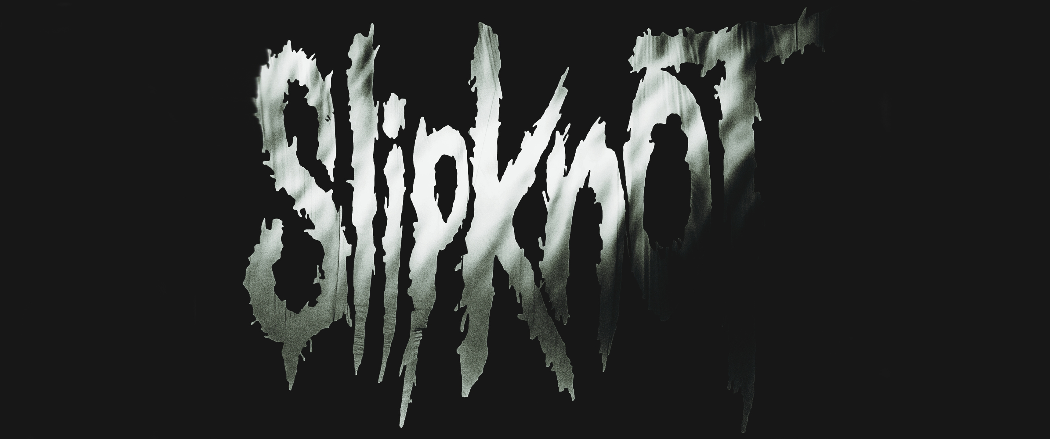 Slipknot logo, dripping metallic typography, black backdrop, Dual Screen Desktop wallpaper