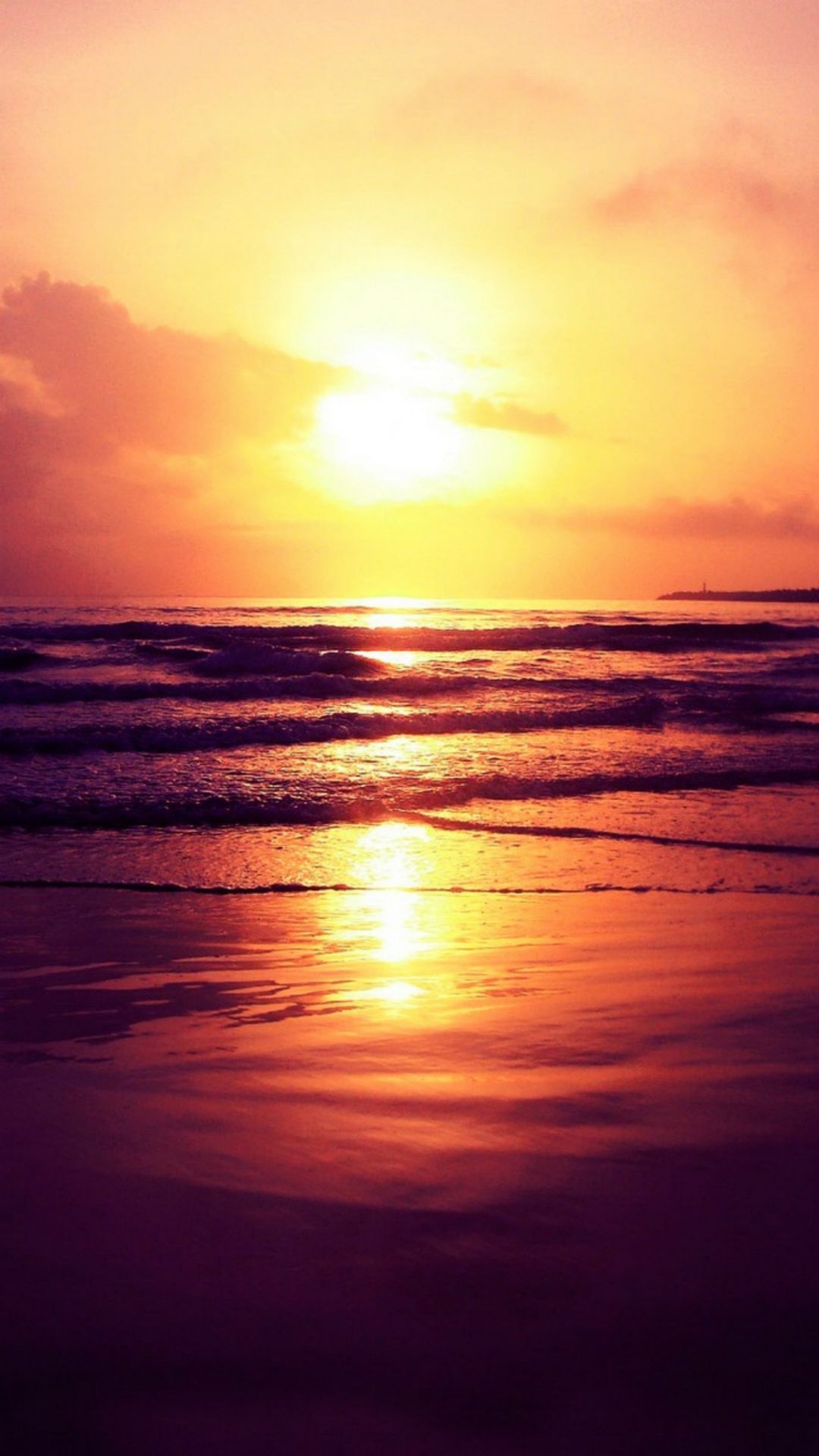 wet sand sunset reflection, incoming ocean surf waves, golden hour beach sunset, Full HD Phone wallpaper