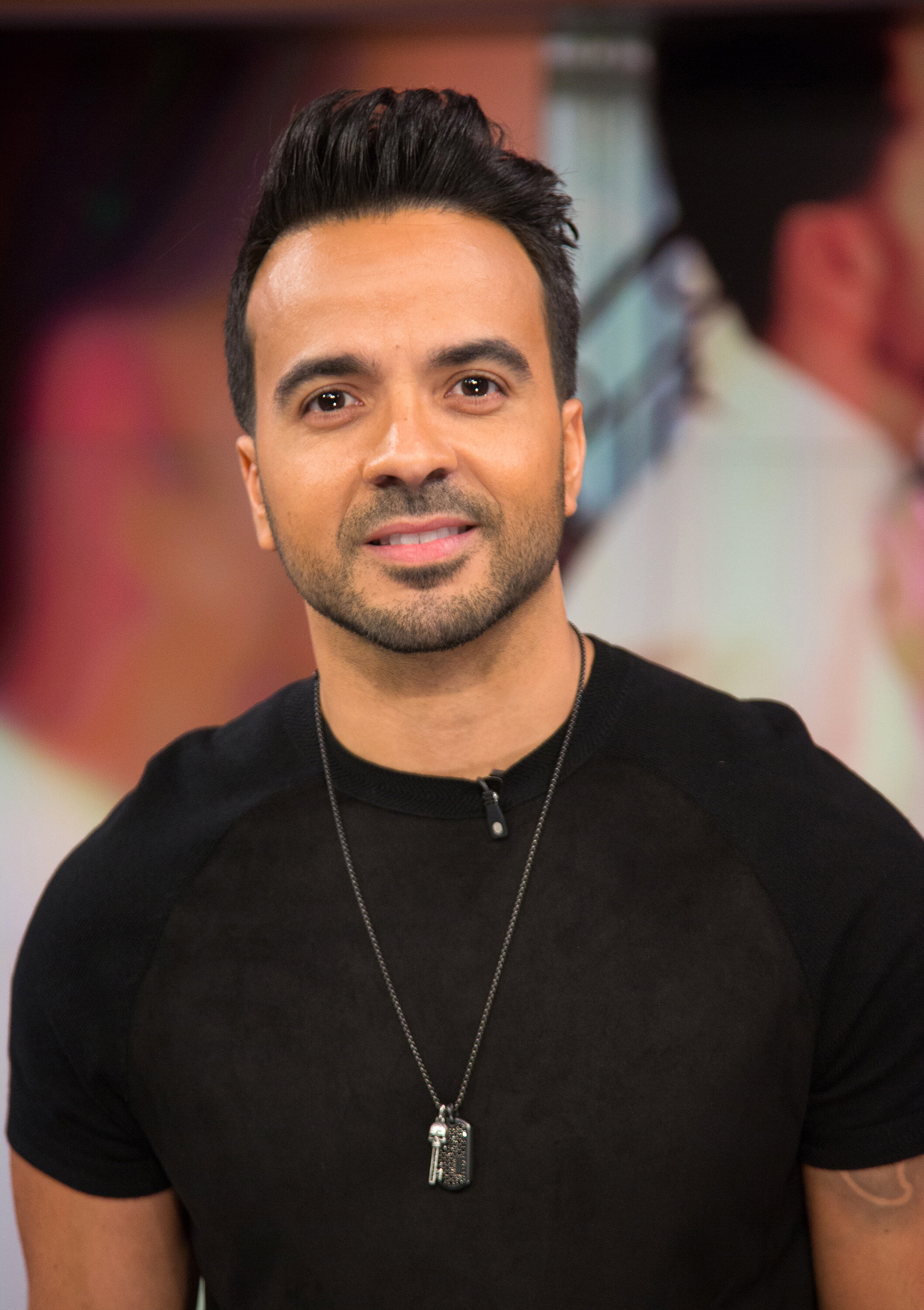 Univision Studios, Luis Fonsi Wallpaper, 2120x3000 HD Phone