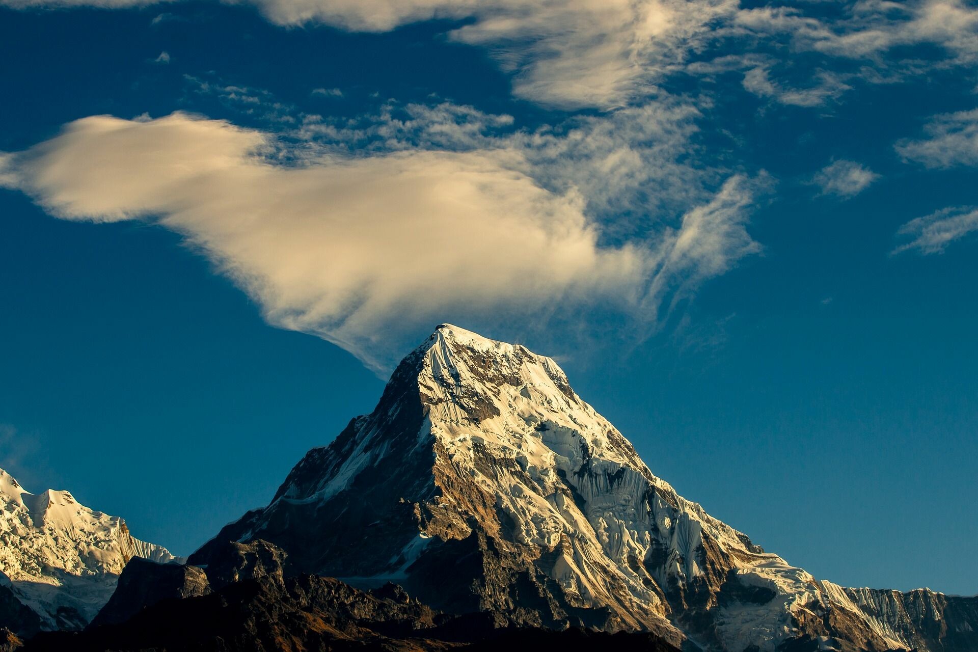 Himalayas, Breathtaking landscapes, Vibrant colors, Loud and lively, 1920x1280 HD Desktop