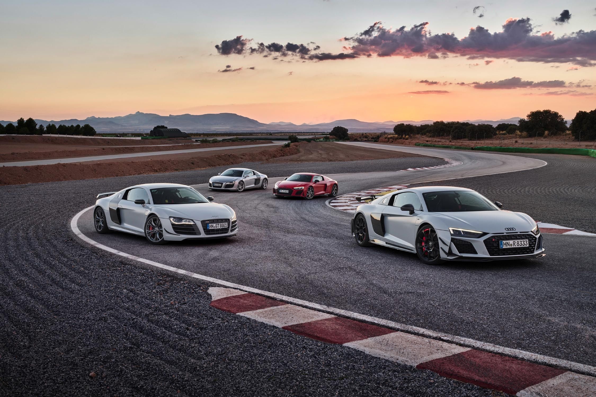 Audi R8 V10 GT, Audi R8 GT, Audi R8 V10 Coupe, racetrack curve at sunset, HD Desktop wallpaper