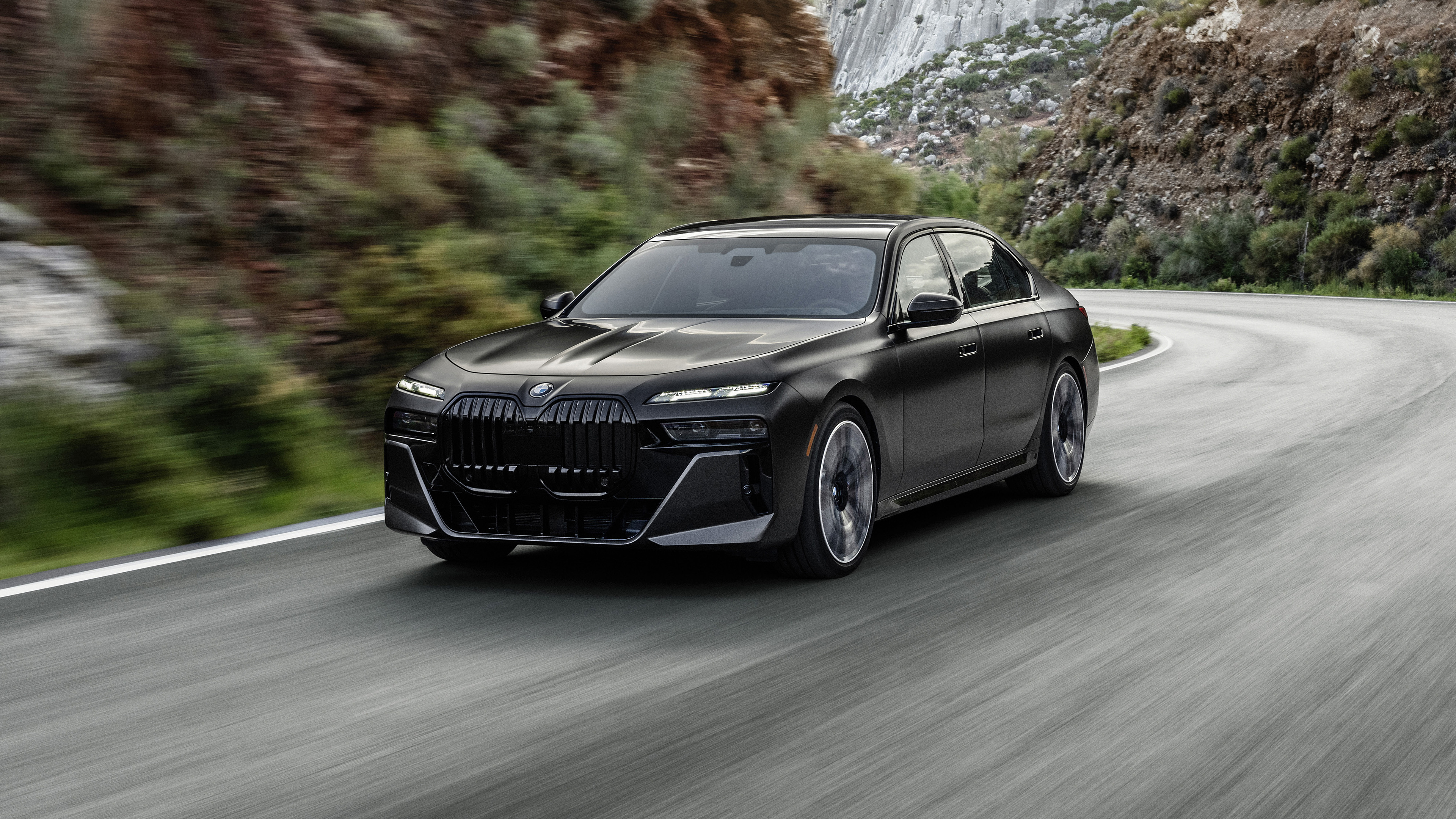 BMW i7, BMW M7, Luxury Sedan, 2023 Model, Technology, 3840x2160 4K Desktop