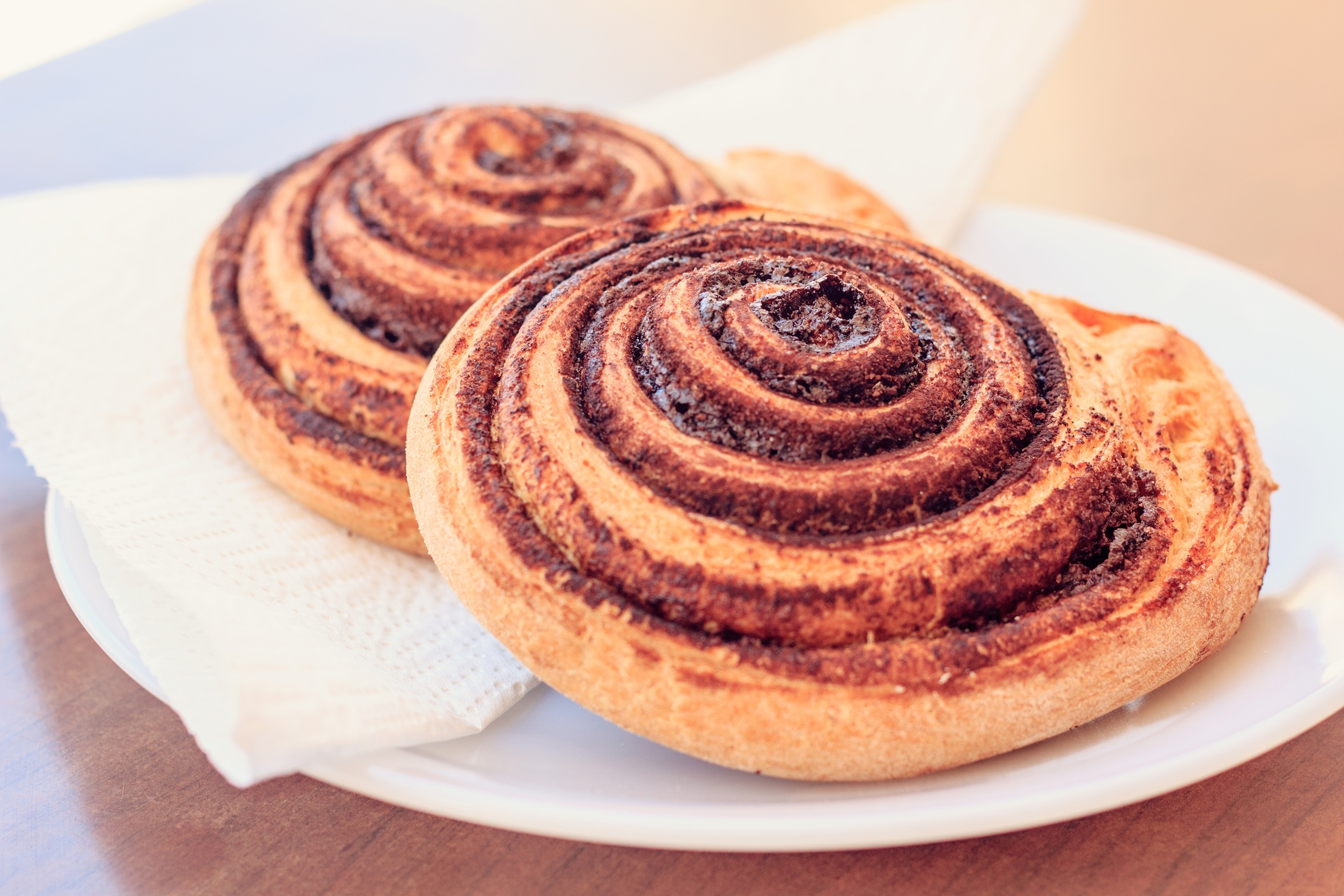 Cinnamon rolls, Delicious pastry, Sweet indulgence, Mouth-watering treat, 2600x1730 HD Desktop