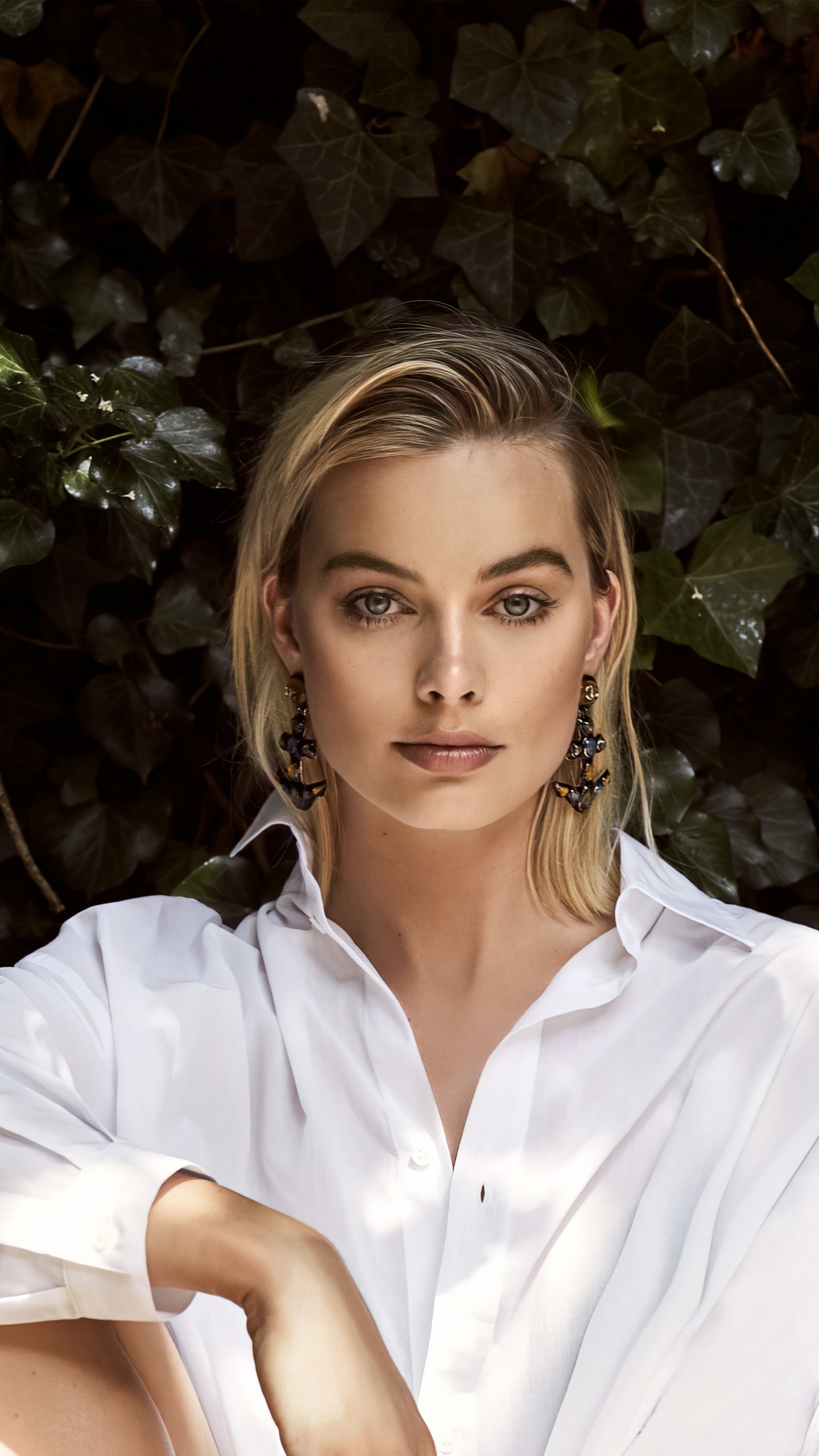 Evening Standard Magazine, Margot Robbie Wallpaper, 1440x2560 HD Phone