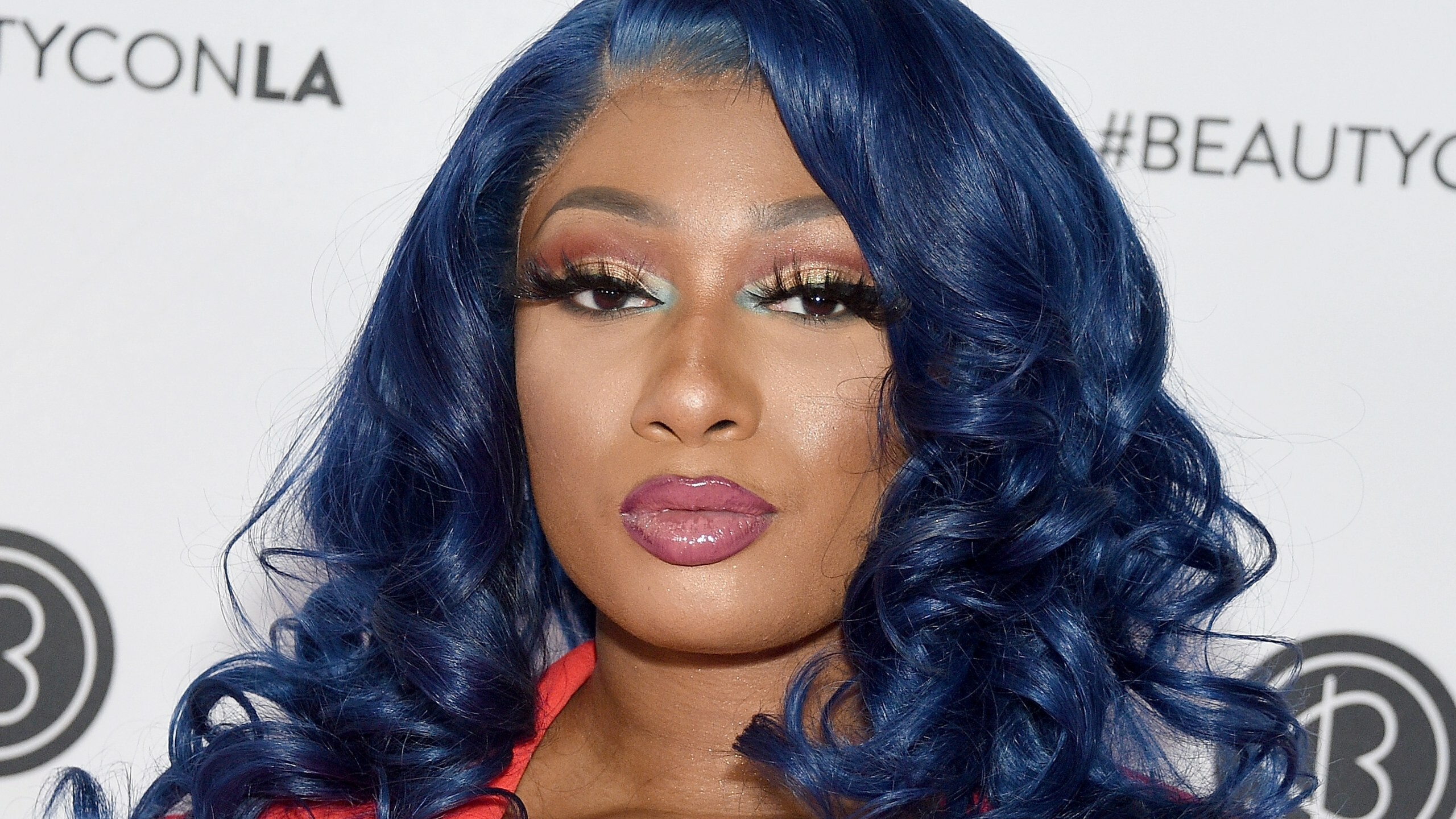 Beautycon 2019, Megan Thee Stallion Wallpaper, 2560x1440 HD Desktop