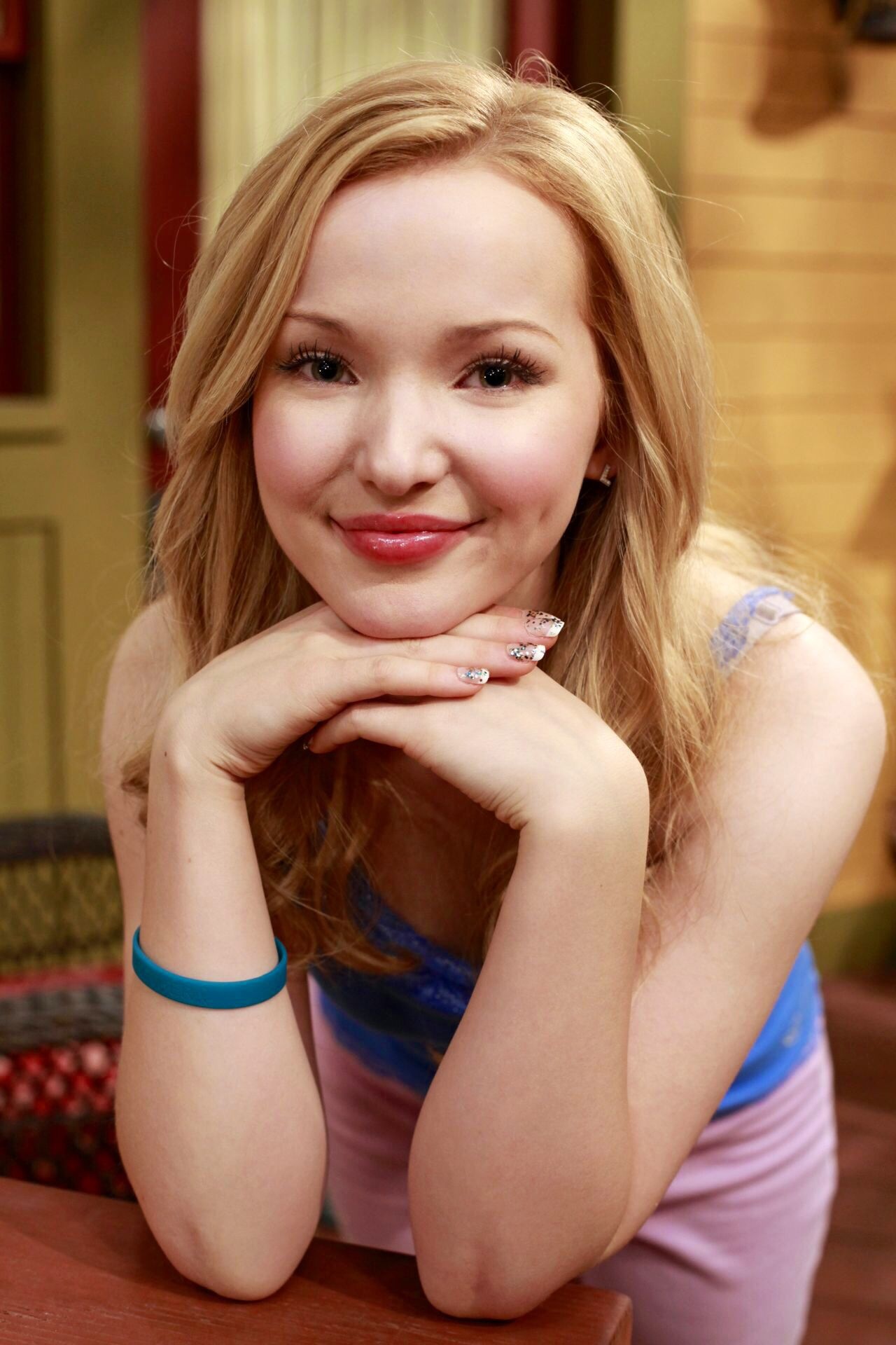 Dove Cameron, Dove Cameron bikini, Liv and Maddie actress, TV show, 1280x1920 HD Phone