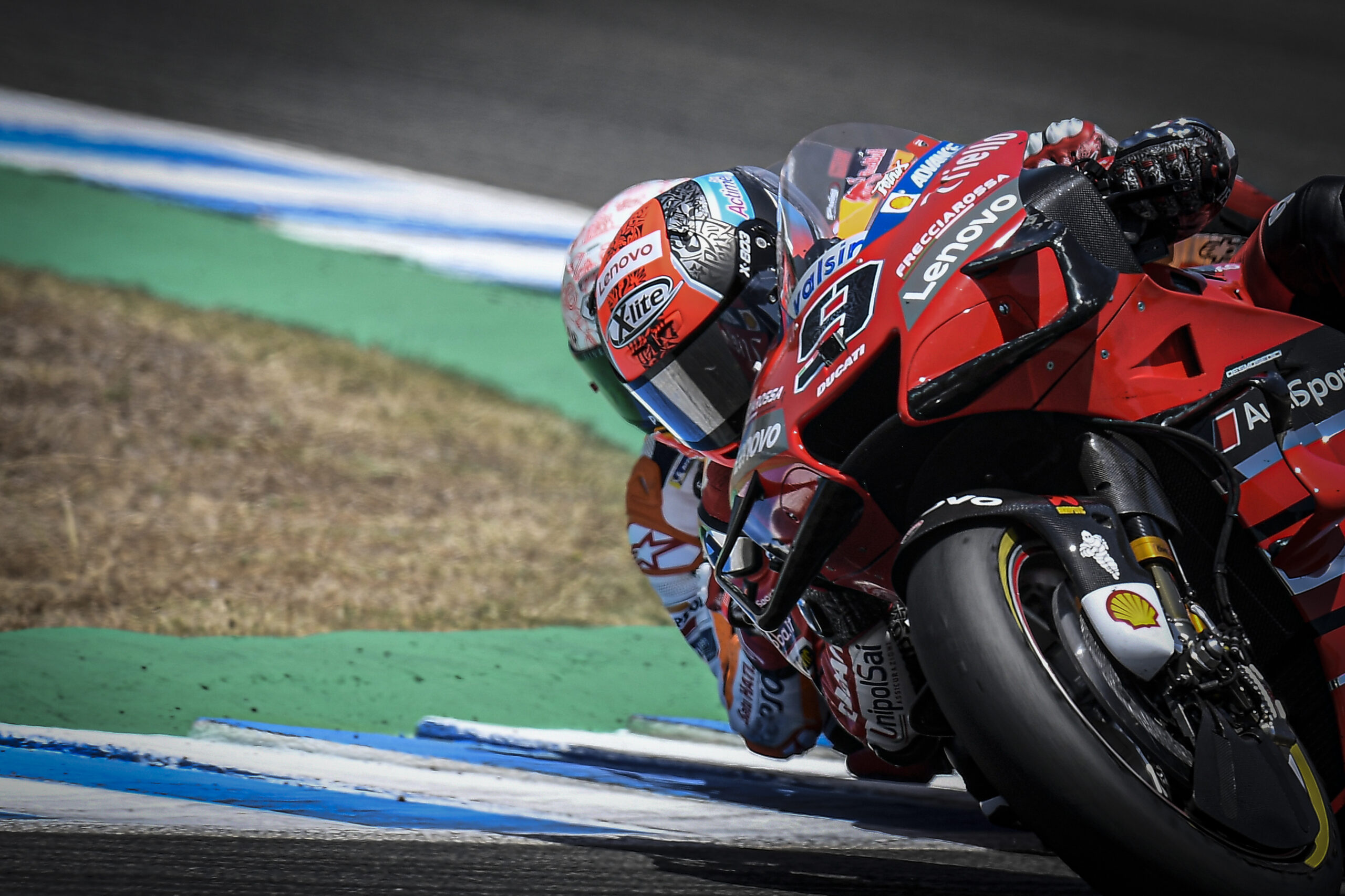 Ducati Lenovo Desmosedici GP, Rider tucked behind screen, MotoGP blue kerb runoff, HD Desktop wallpaper